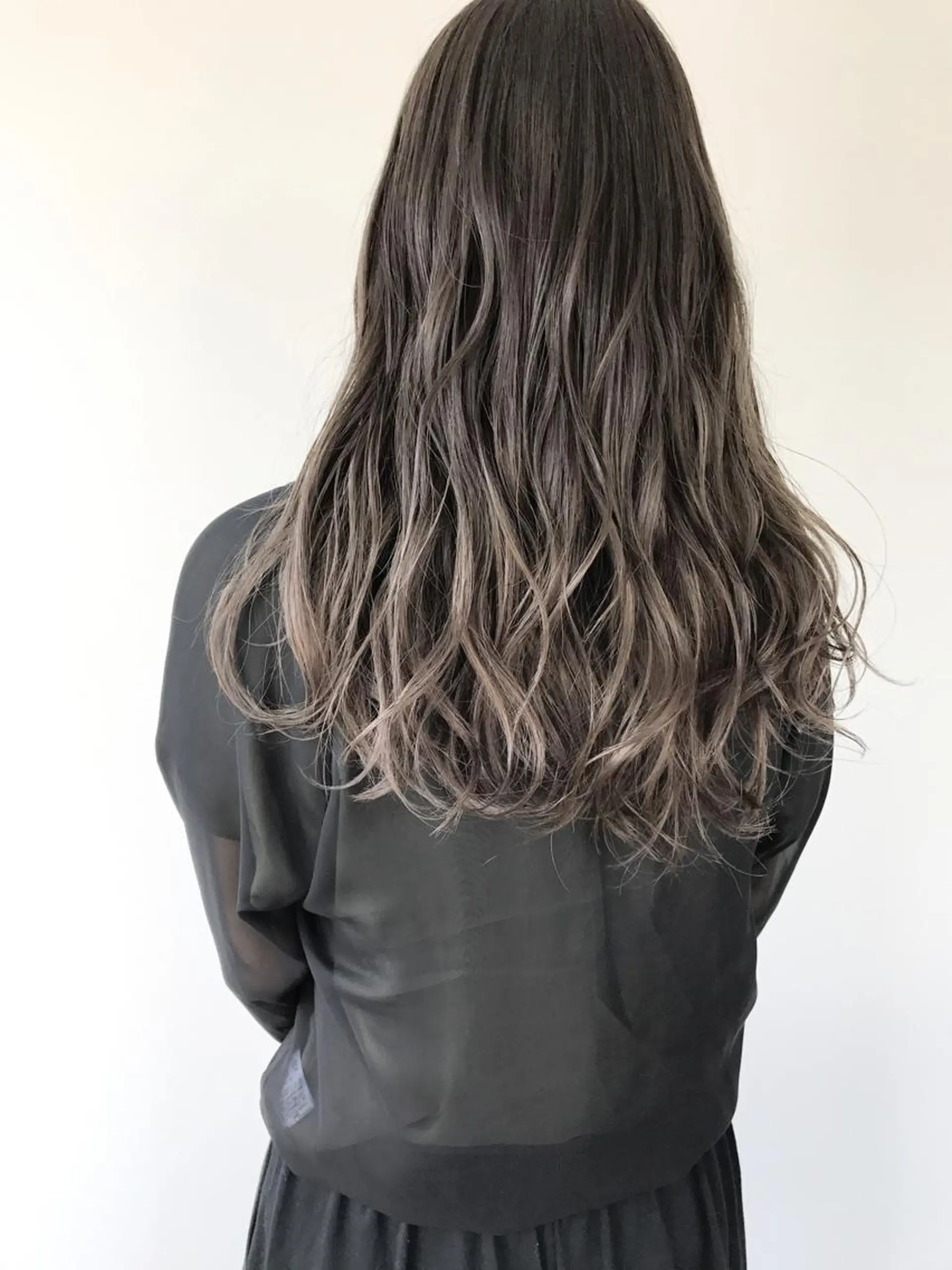 セミロング カラー 古山 勇太のヘアスタイル