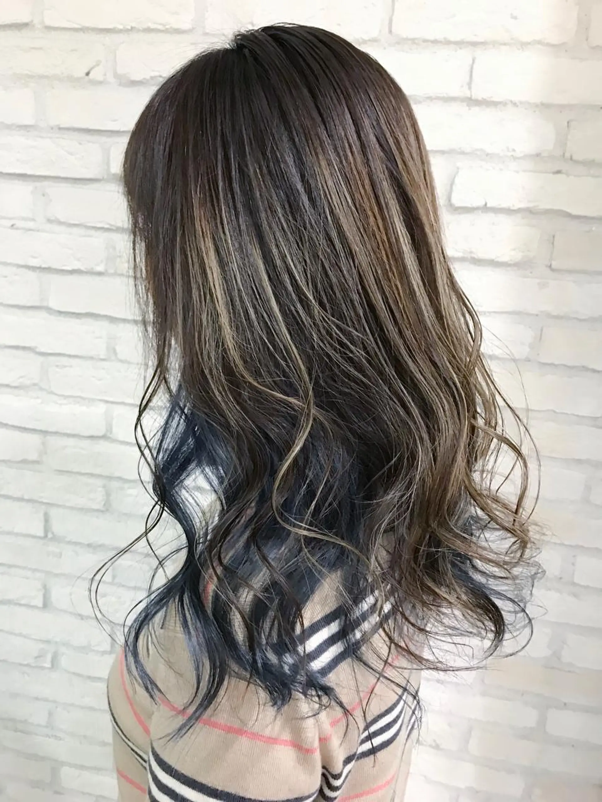 ロング カラー インナーカラー ネイビーカラー 横浜🍒カット エクステ／RIEのヘアスタイル