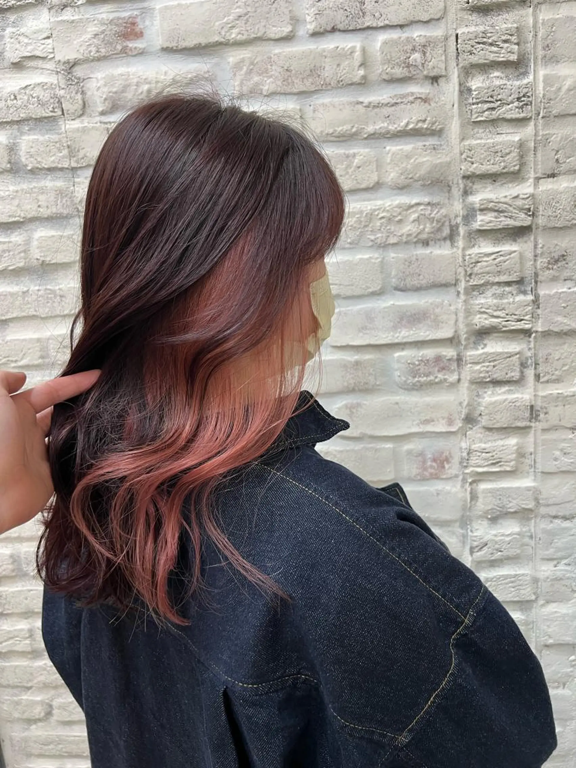 ロング ピンクブラウン 池本 勇大のヘアスタイル