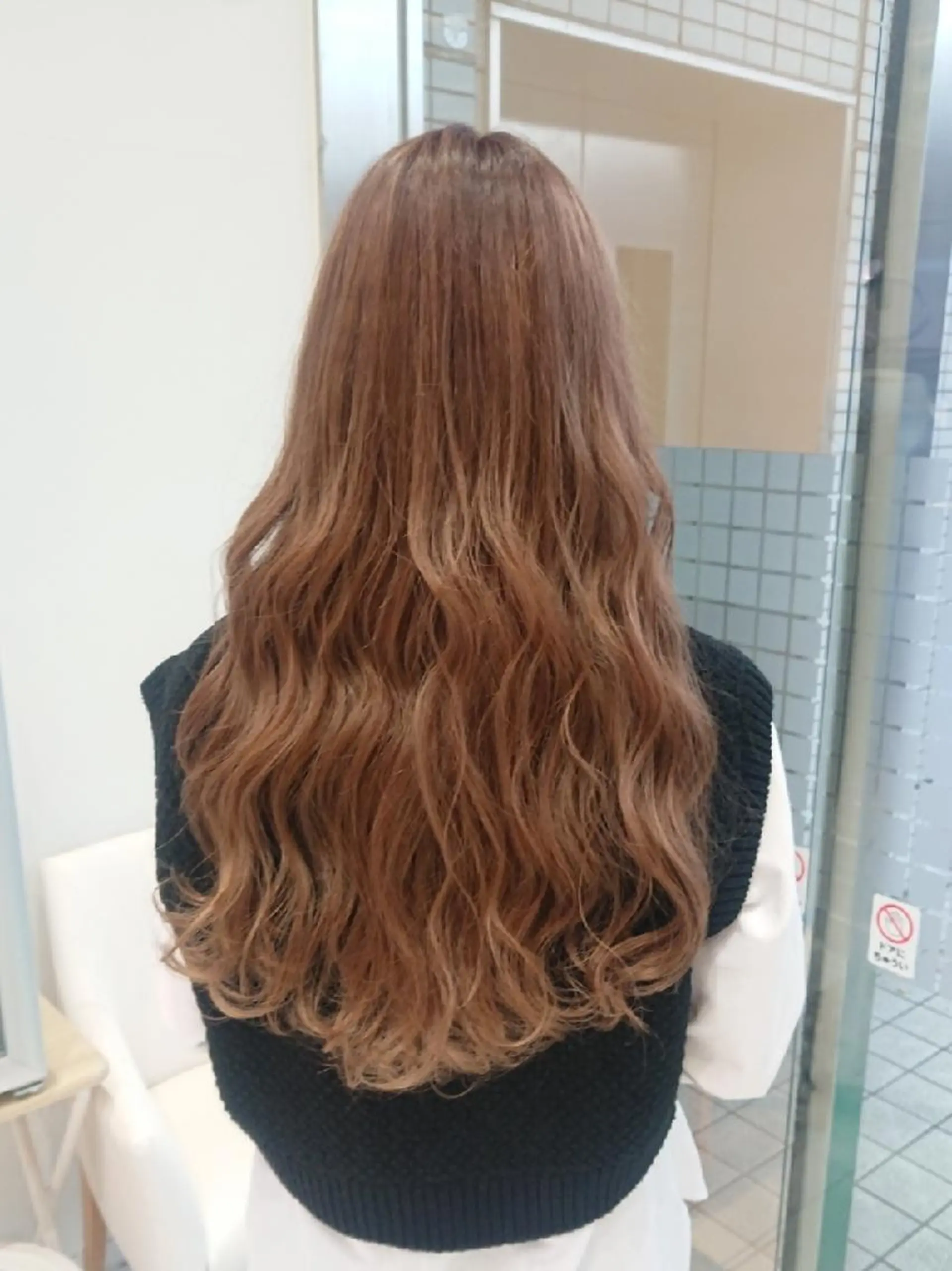 ロング カラー ベージュカラー ブリーチ ケアブリーチ ミルクティーベージュ あらげ 🌈推しカラー🌈ᵕのヘアスタイル