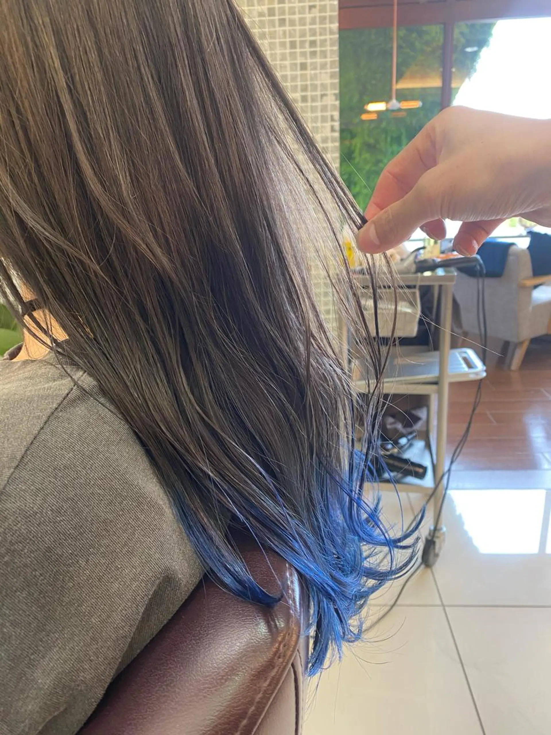 ロング カラー ブリーチ ブルーカラー 透明感カラー グレージュ カット ヘアカラー トリートメント 鈴木 翔梧のヘアスタイル