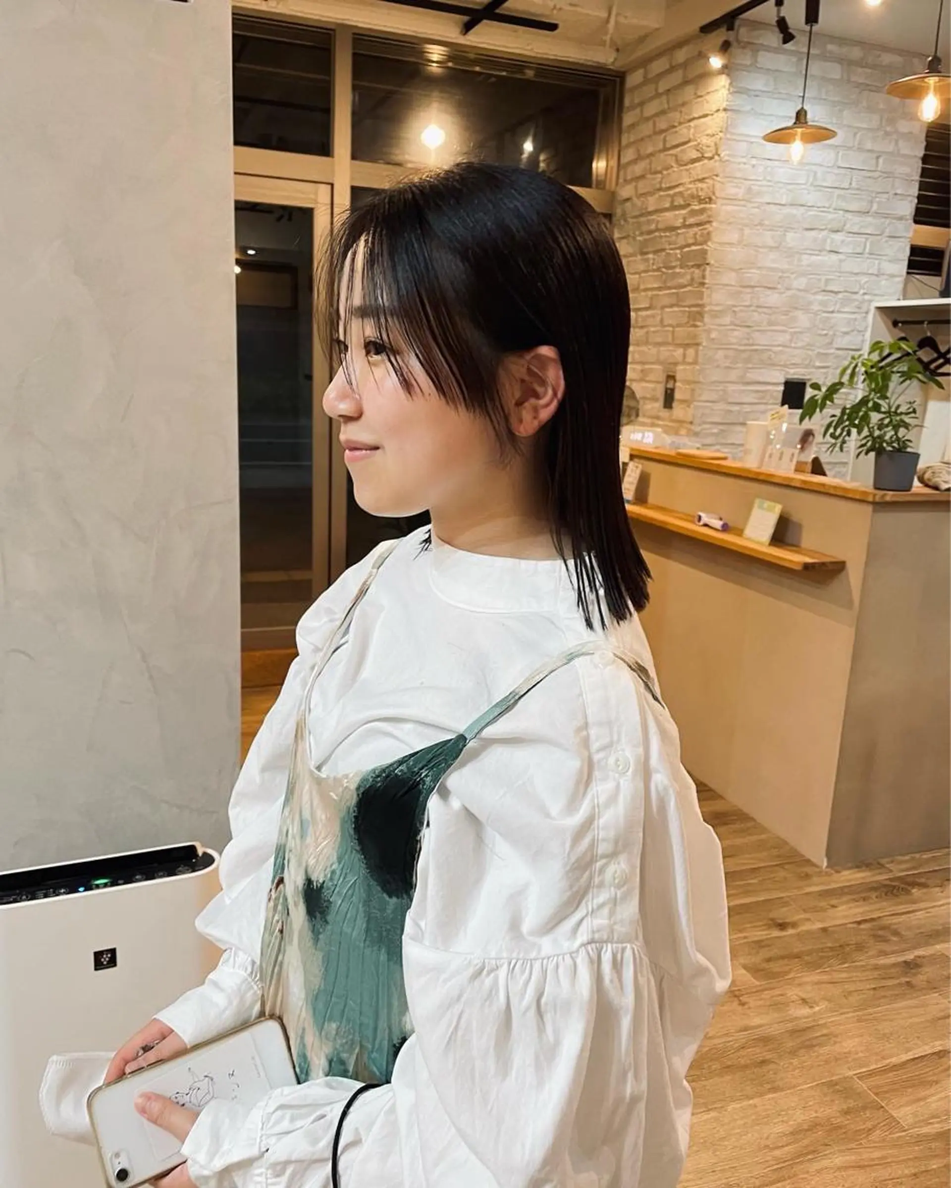 ミディアム カラー Basis 田口豪司のヘアスタイル