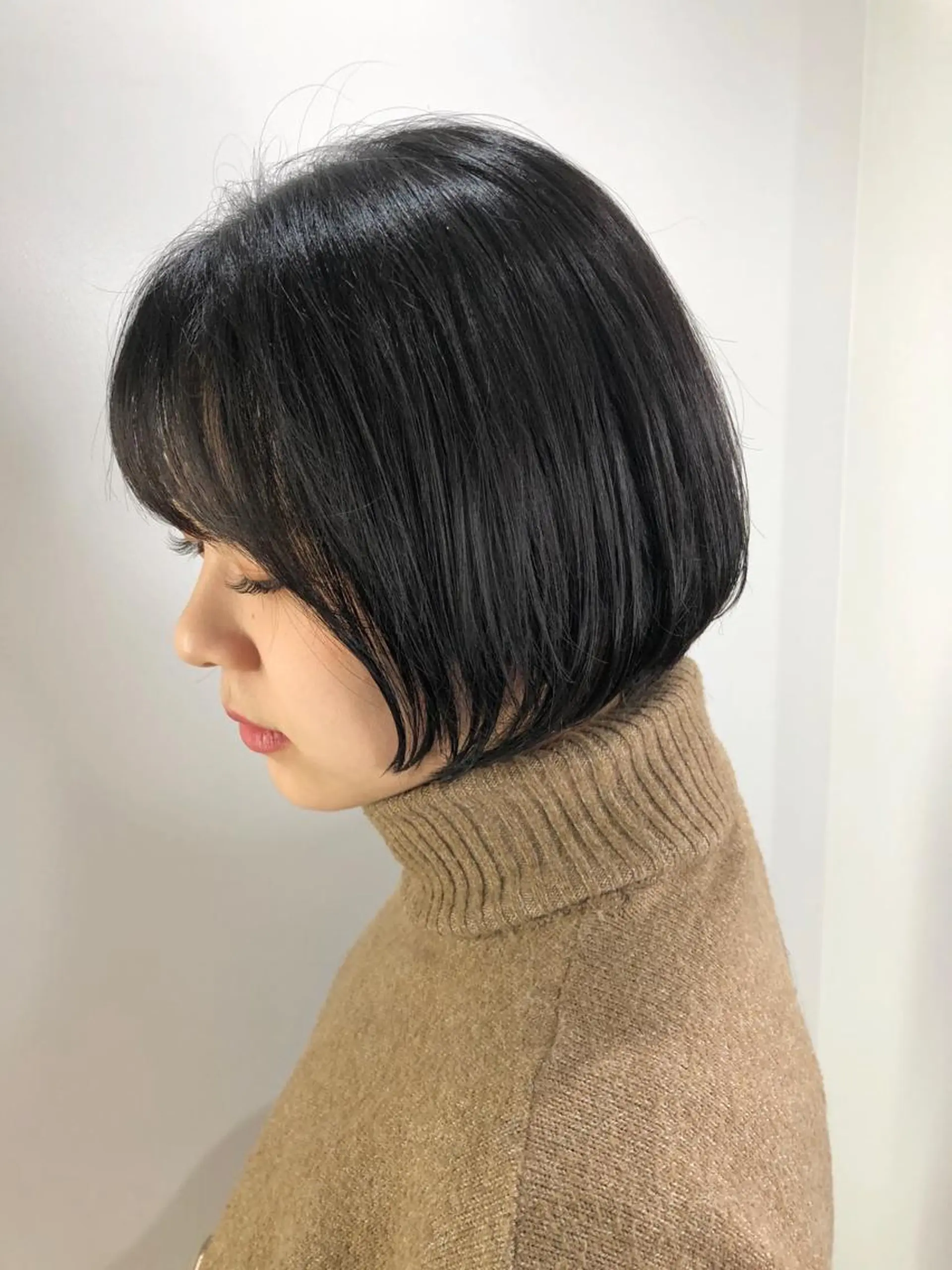 ショート カラー 黒髪 グレーブラック ボブ ☕️ベージュカラー 内藤光哉☕️のヘアスタイル