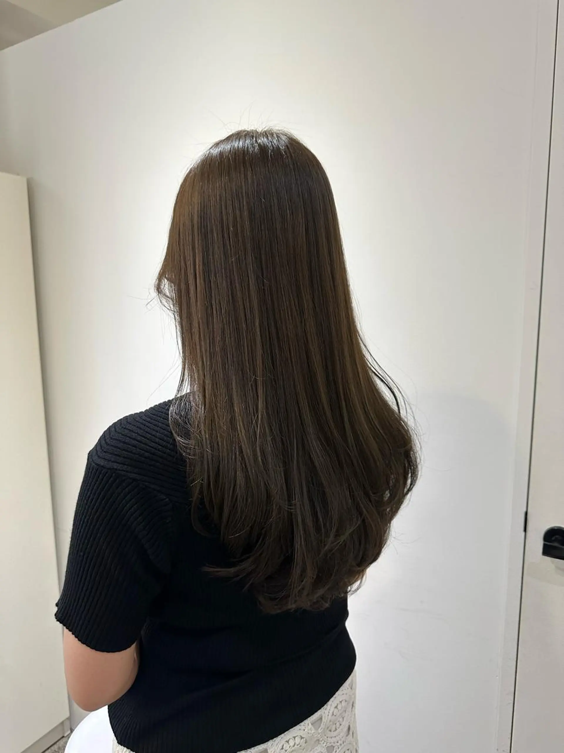 ロング カラー カット ヘアカラー トリートメント 柔らかベージュ🤍 fukaのヘアスタイル