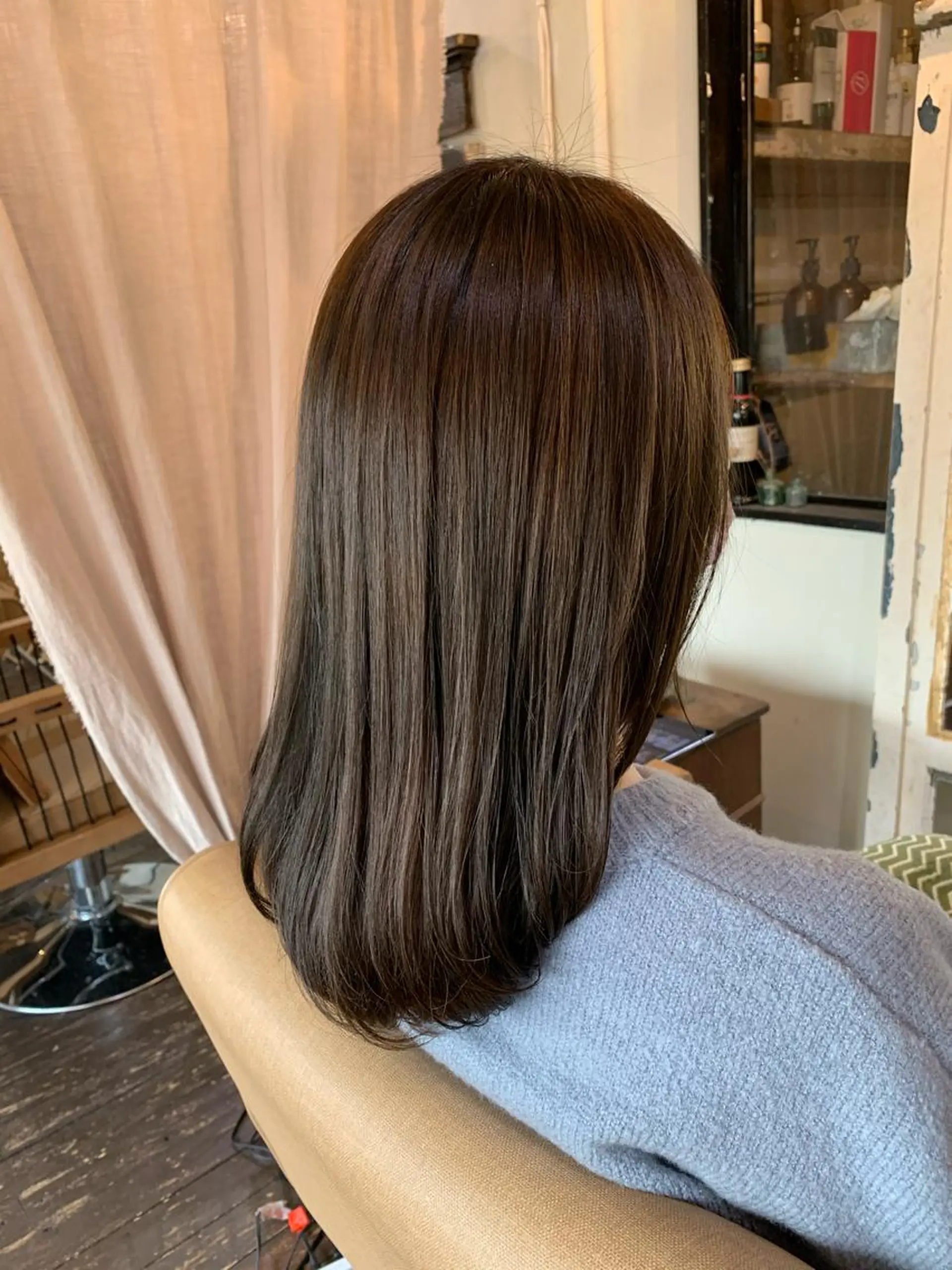 セミロング ヘアカラー 縮毛矯正 トリートメント ＊くせ毛に特化＊ 【yun】のヘアスタイル