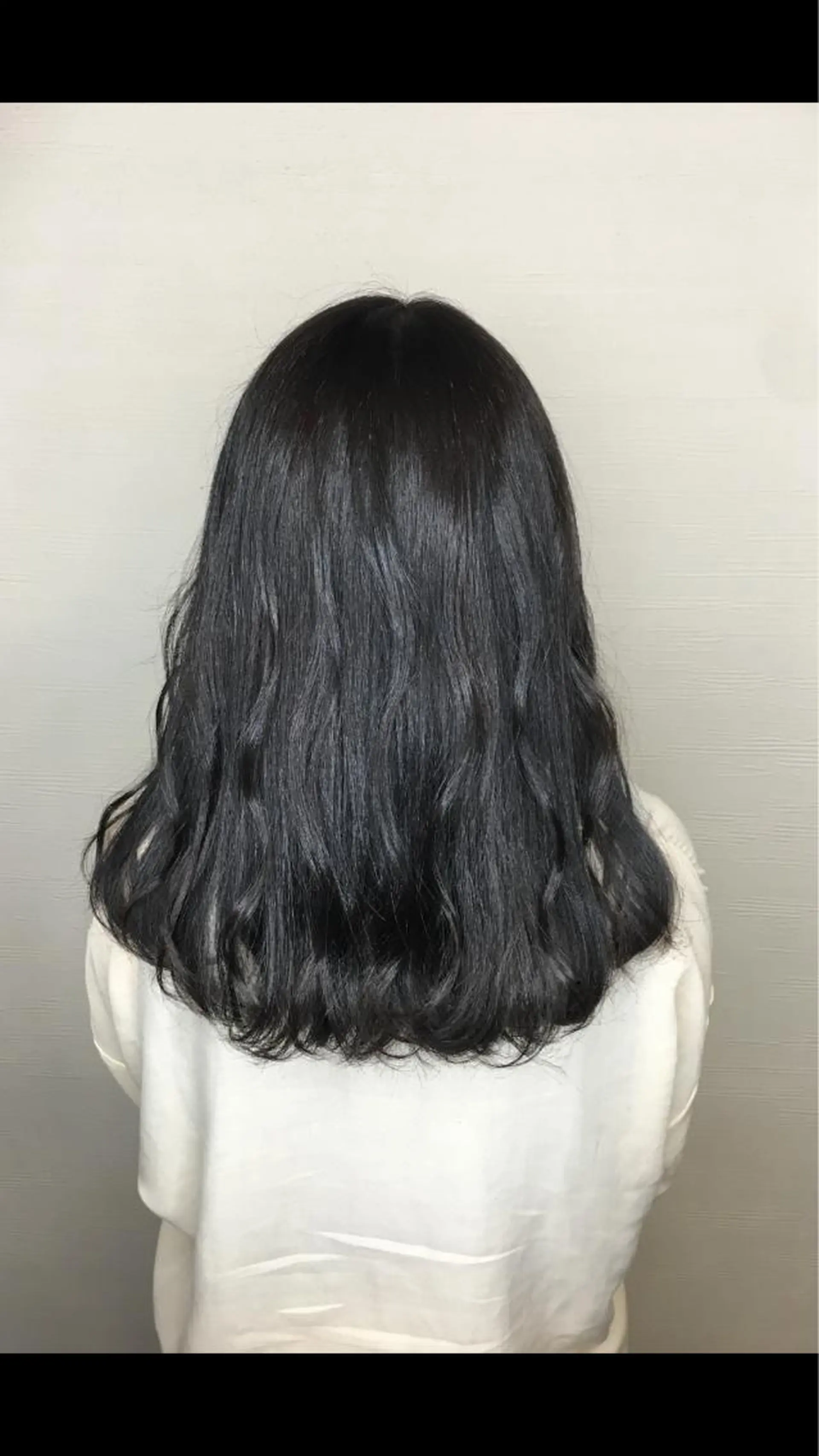セミロング カラー ヘアアレンジ ダークグレー カット ヘアカラー 🧶ブリーチカラー TERU🧶のヘアスタイル