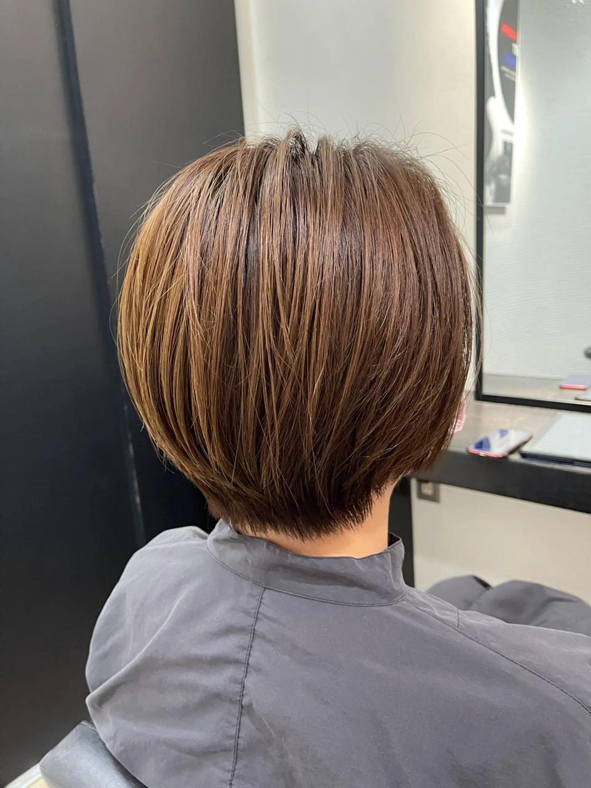 ショート ショートボブ ボブ レイヤーカット ショートヘア カット ヘアカラー トリートメント brut(ブリュット)所属・秋葉 一郎のヘアスタイル