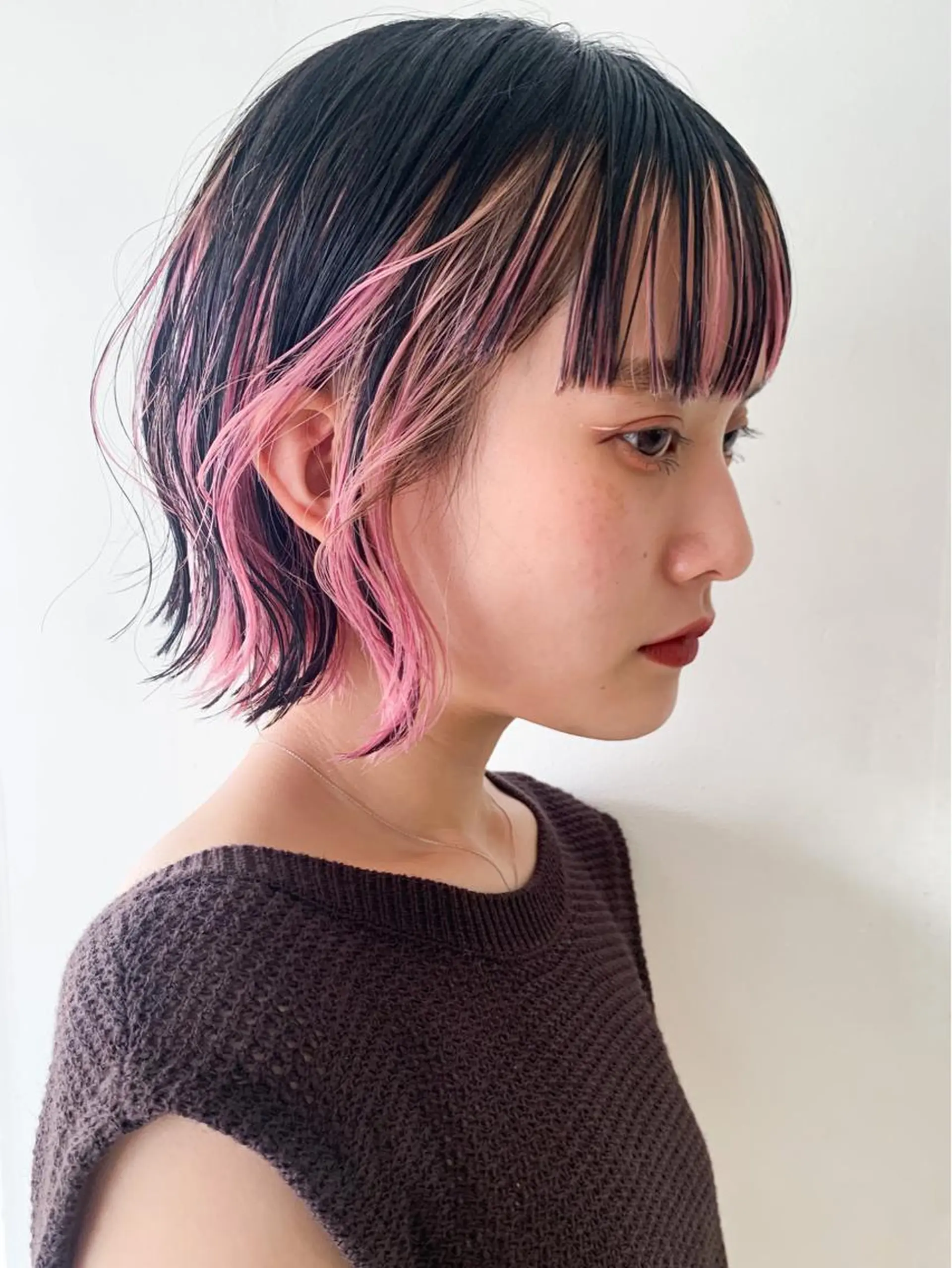 ショート nuu所属・💜ショート💜 ウルフ、ボブ二色亜美のヘアスタイル