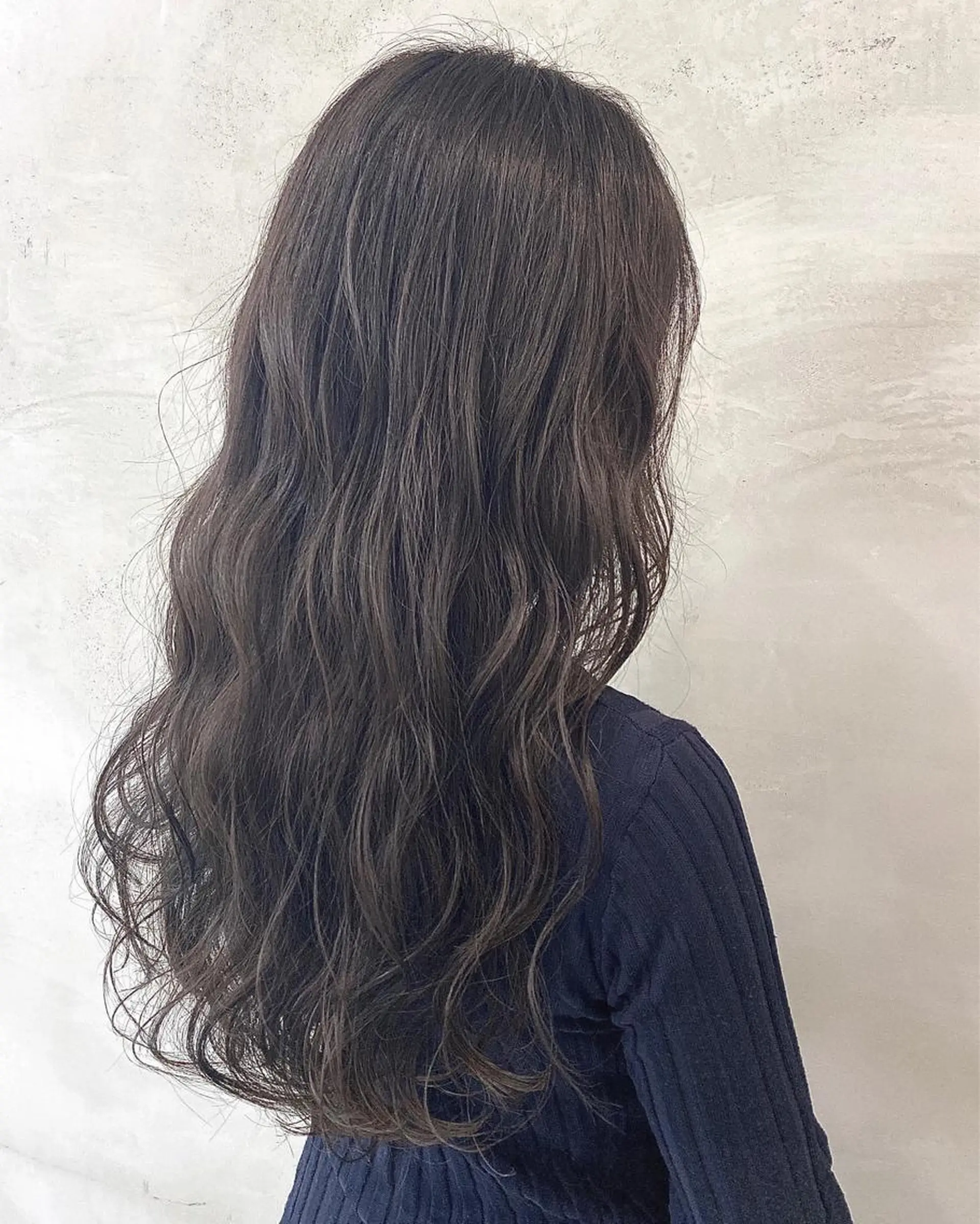 ロング カラー 透明感カラー ダークグレー ダークグレージュ グレージュ ヘアカラー トリートメント pesca 長町南店 OIKAWAのヘアスタイル