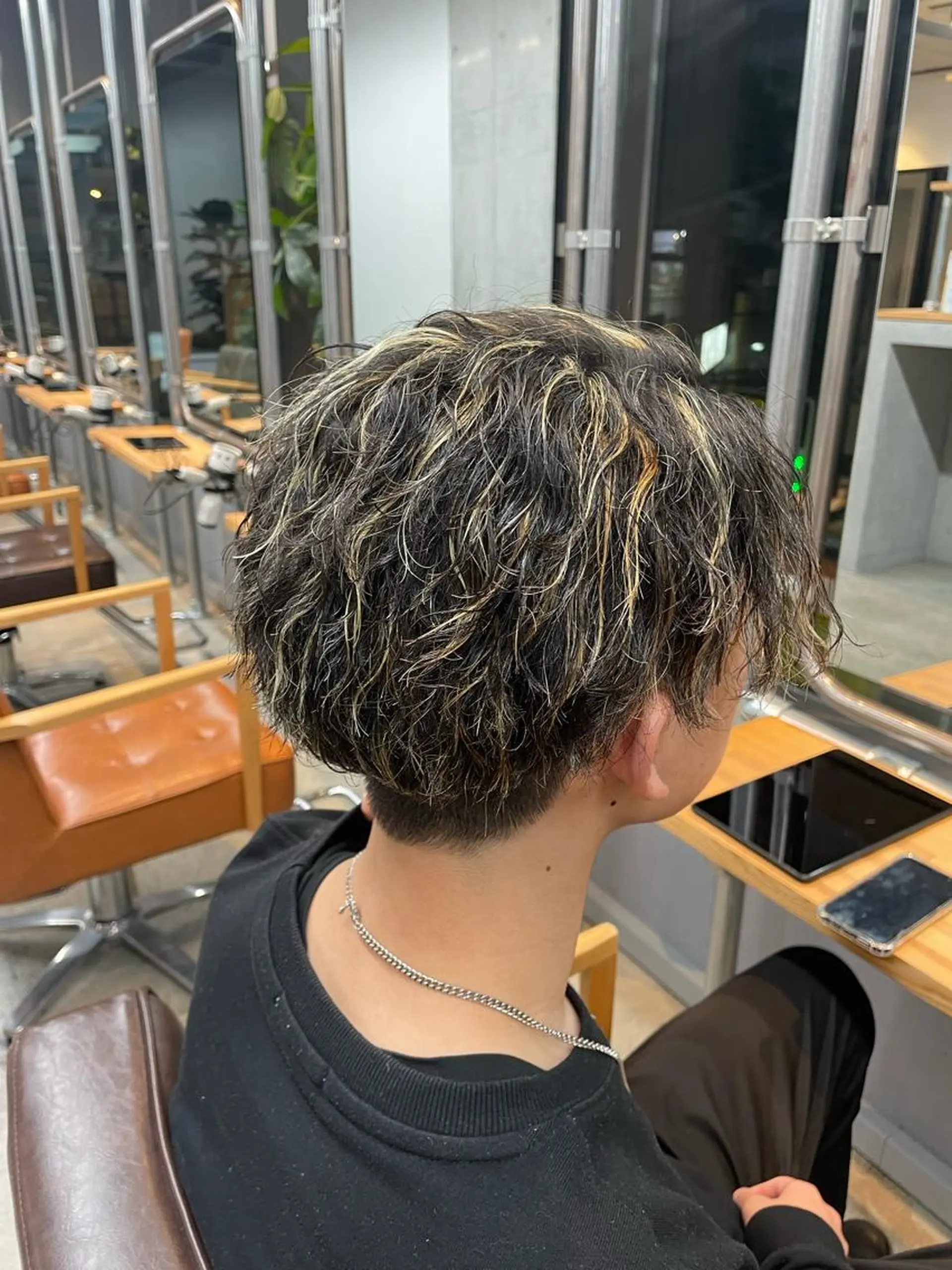 ミディアム カラー パーマ メンズ カット パーマ yuika .のヘアスタイル