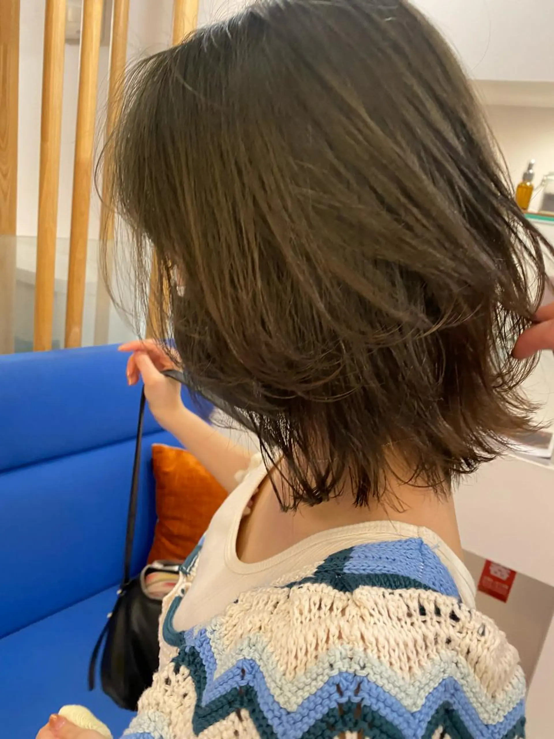 ミディアム カラー ベージュカラー ブリーチ オリーブベージュ 🌻おおとみはな/ ボブ/Wカラー🌻のヘアスタイル