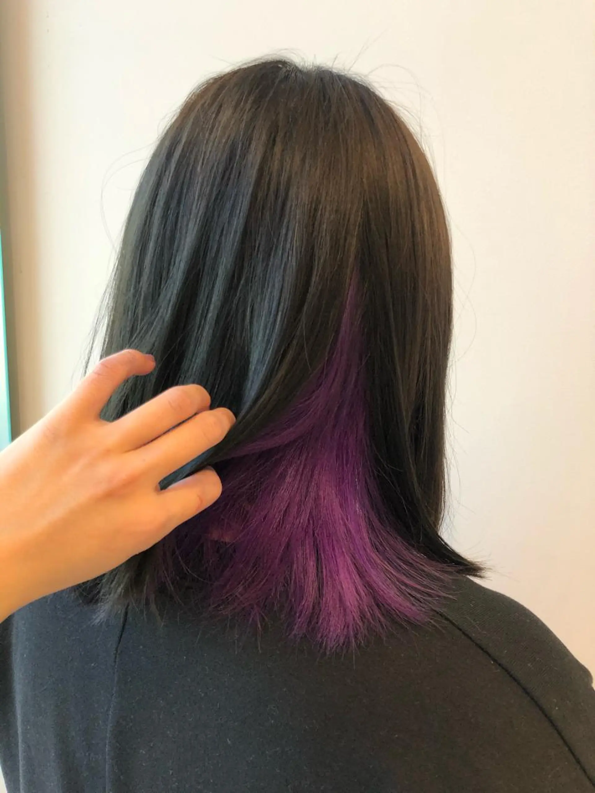 ミディアム カラー パープルカラー ヤマモト マイのヘアスタイル