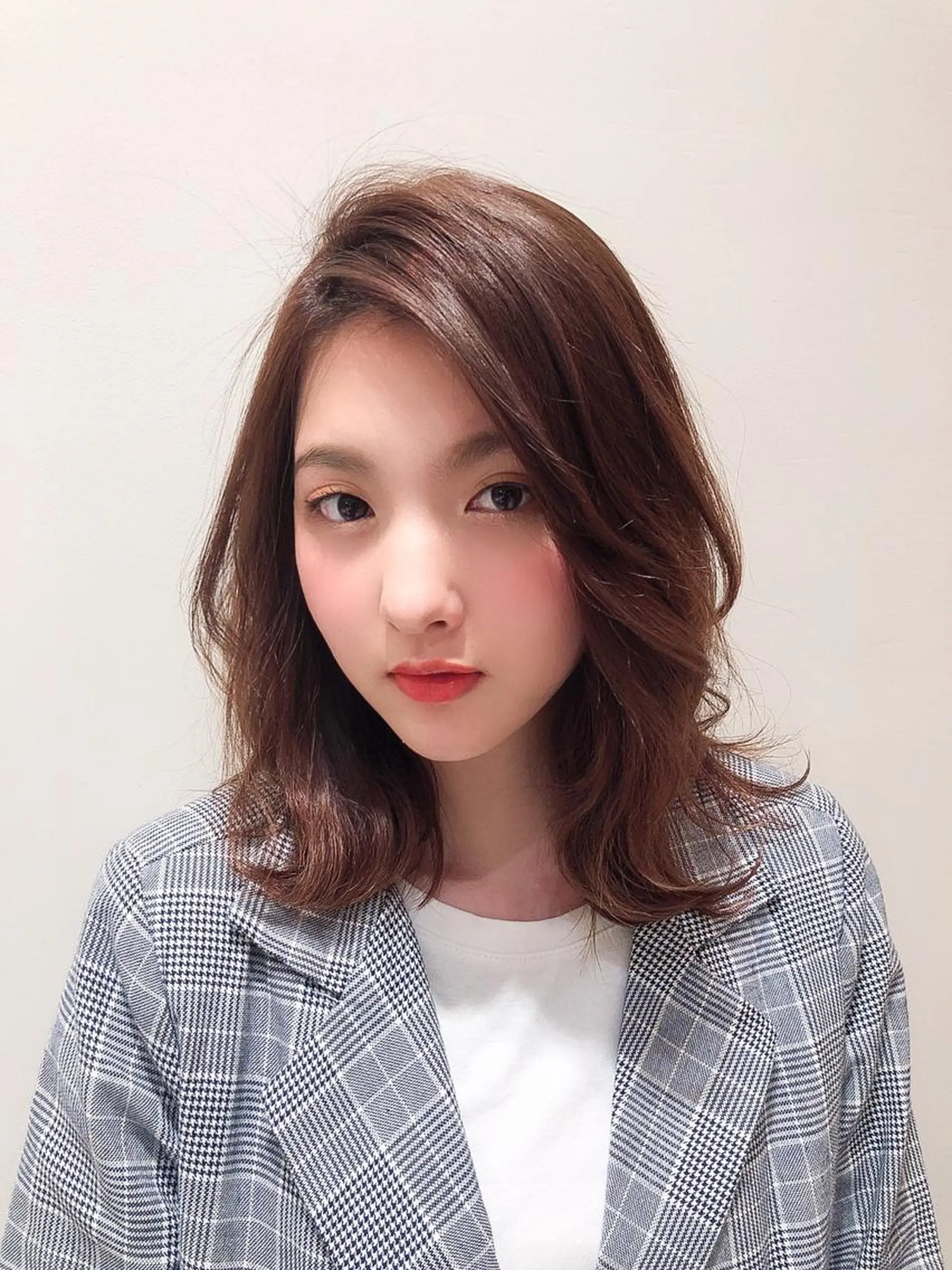 ミディアム パーマ 艶髪とアイラッシュ ❤️関根悠のヘアスタイル