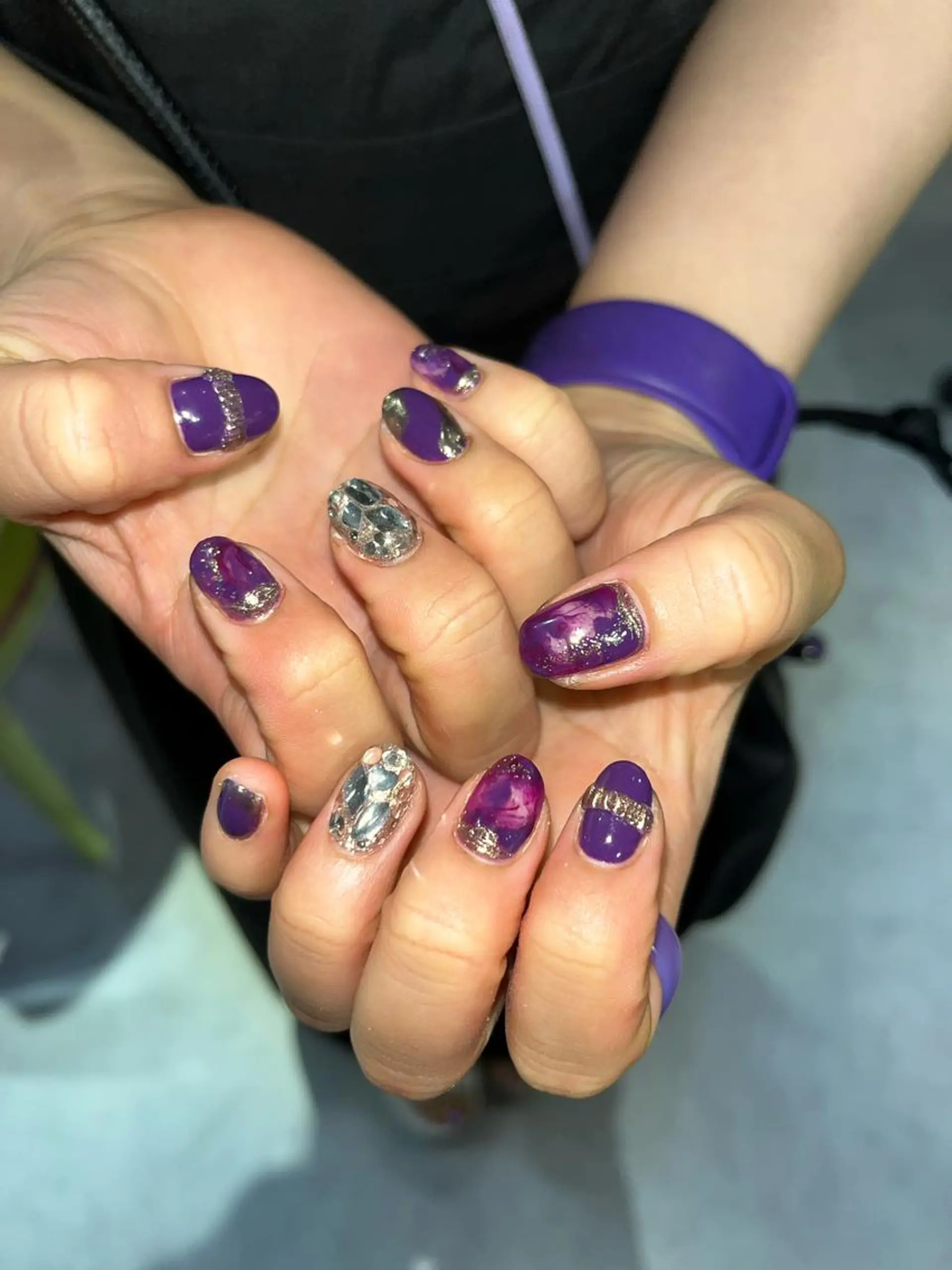 ネイル 🪐富島彩夏 /海外nail🪐のネイルデザイン