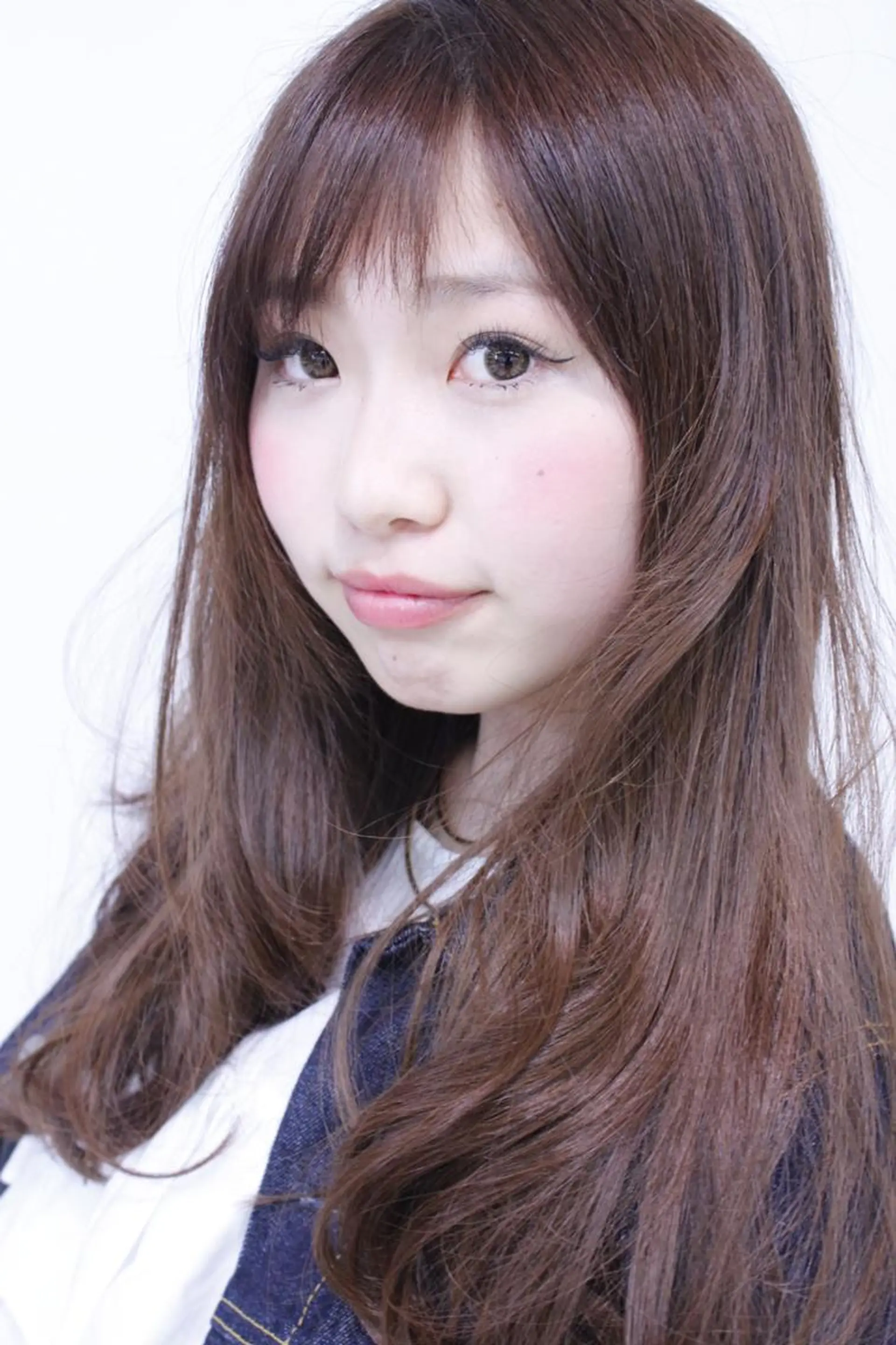 セミロング カラー ブラウンカラー レイヤーカット ヘアカラー トリートメント terra✂️川嶋 大輔のヘアスタイル