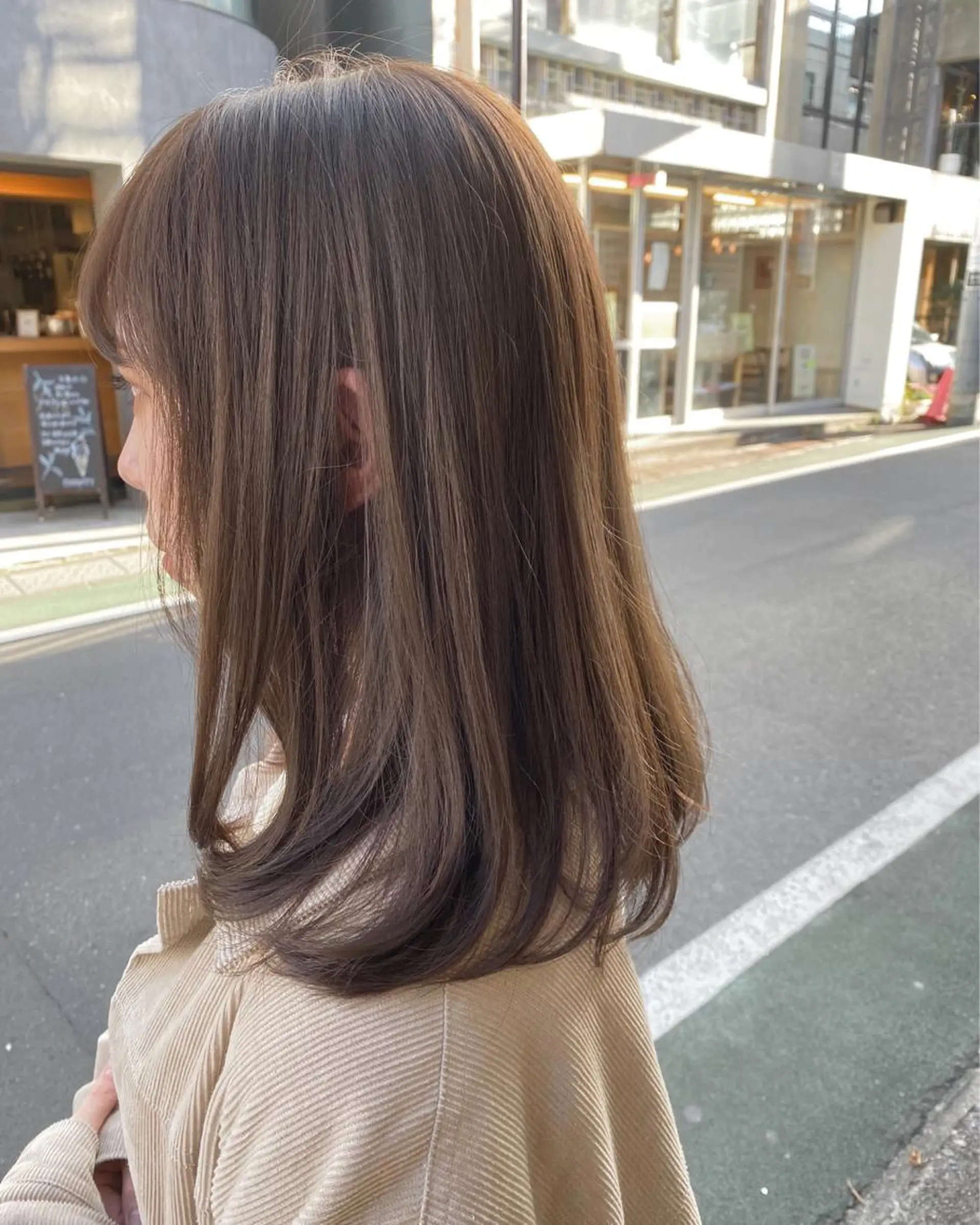 セミロング カラー アッシュ ブリーチ 透明感カラー グレージュ イルミナカラー カット ヘアカラー トリートメント シェアサロン　salowin所属・✨ブリーチなし透明感 カラー🥇ユースケのヘアスタイル