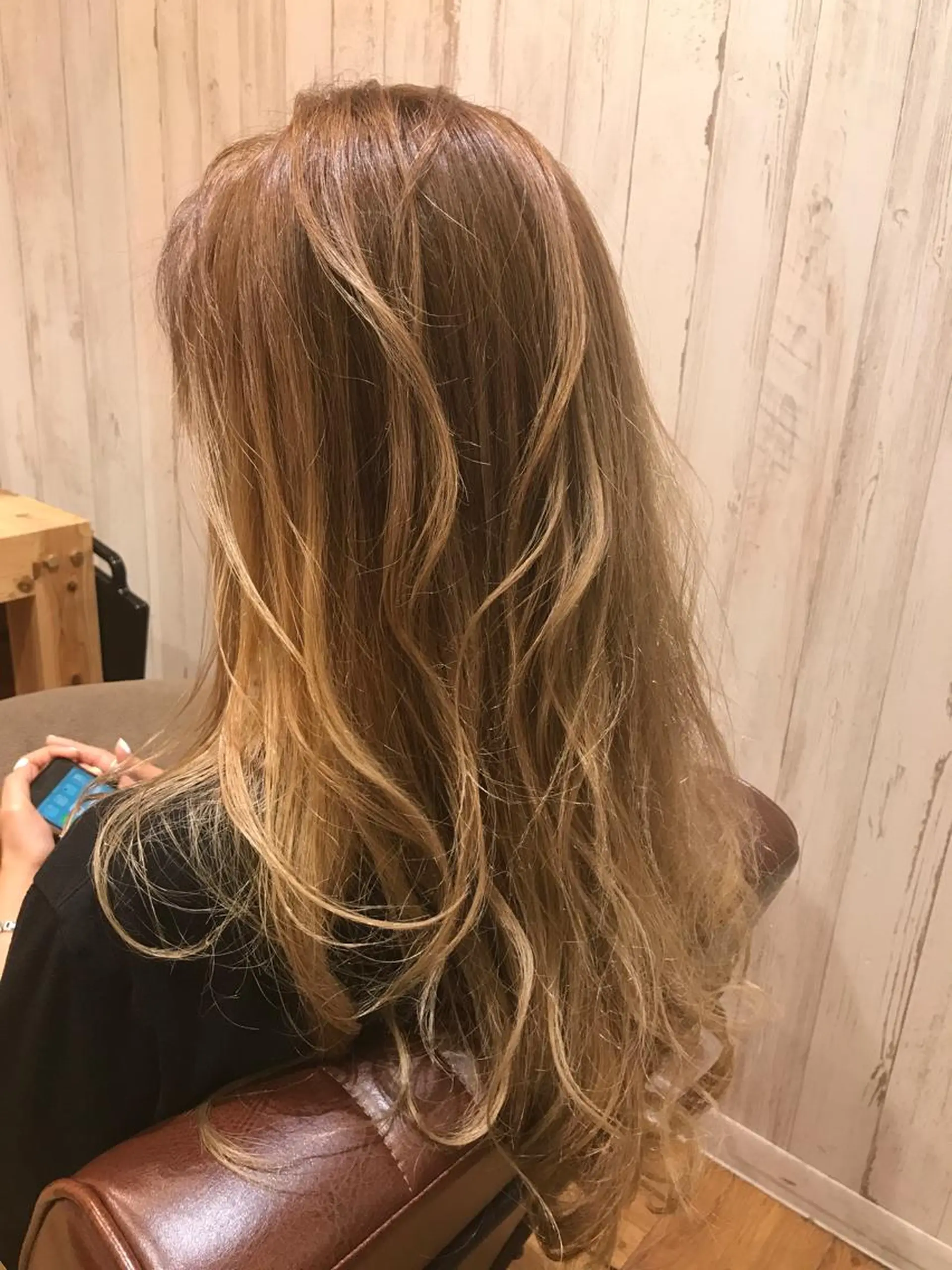 ロング 外国人風カラー 緑地公園美容室 neohairのヘアスタイル