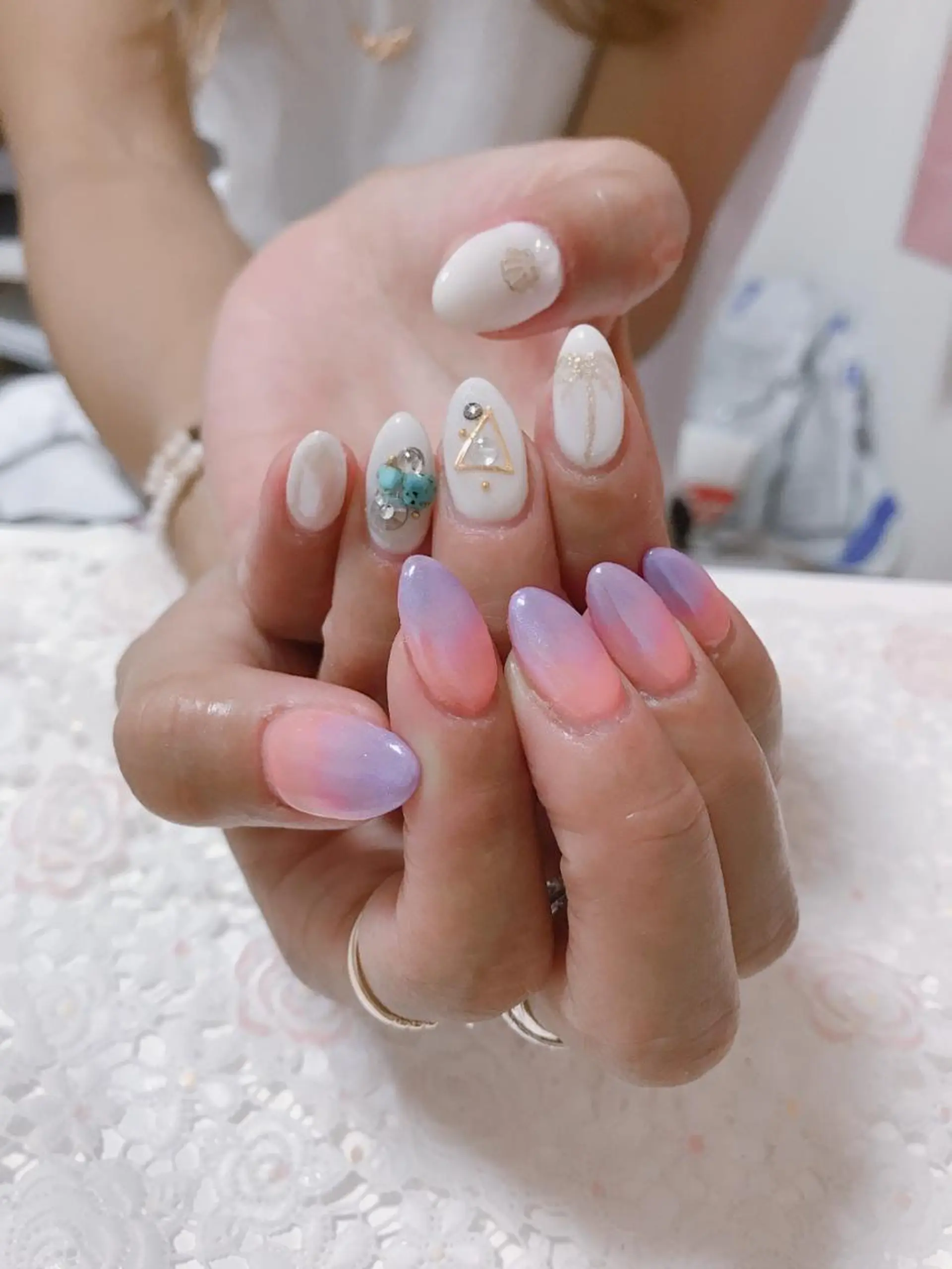 ネイル 藤 あやのネイルデザイン