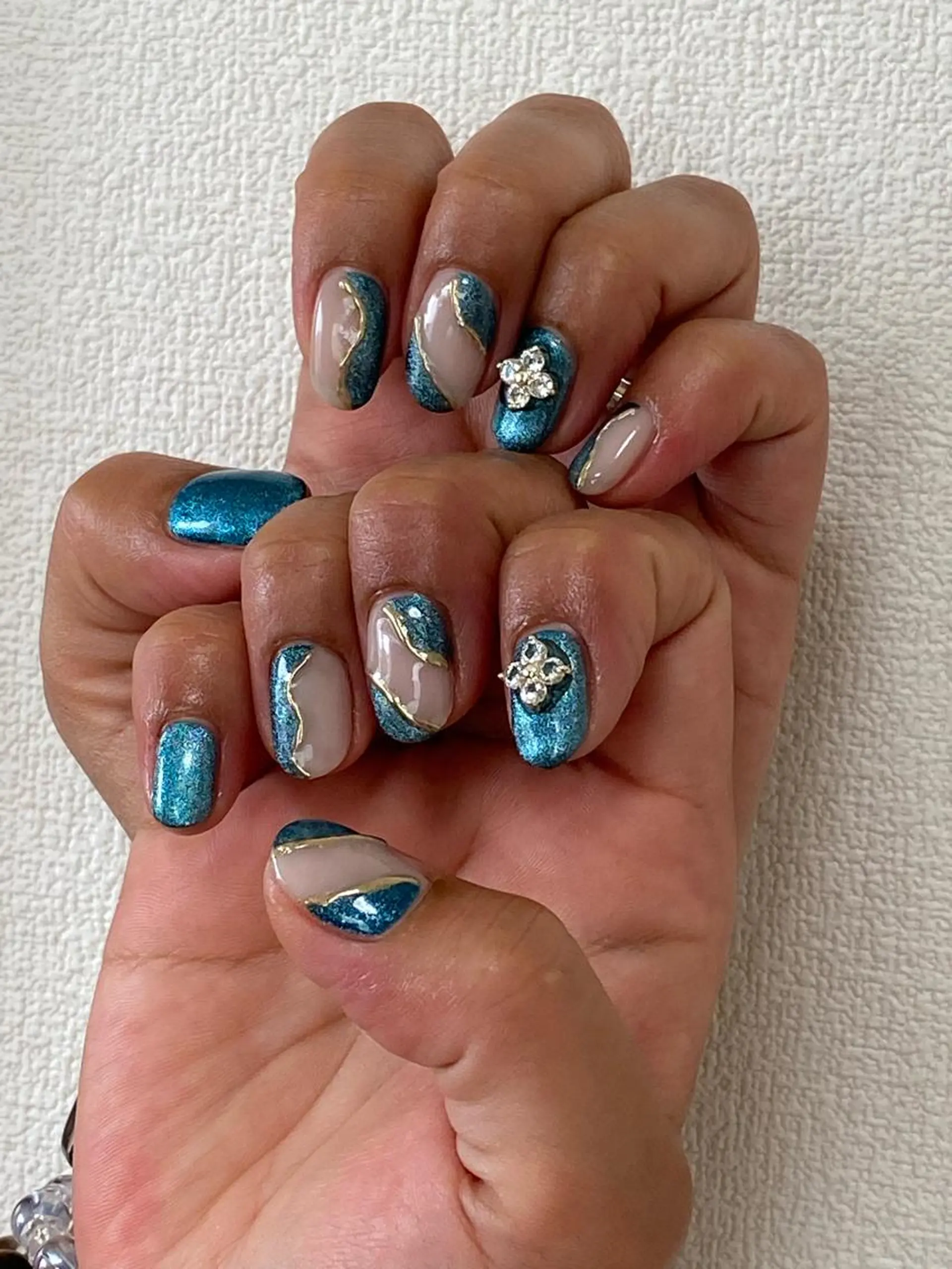 ネイル キラキラネイル ハンドネイル 自宅サロン FeelFreeのネイルデザイン