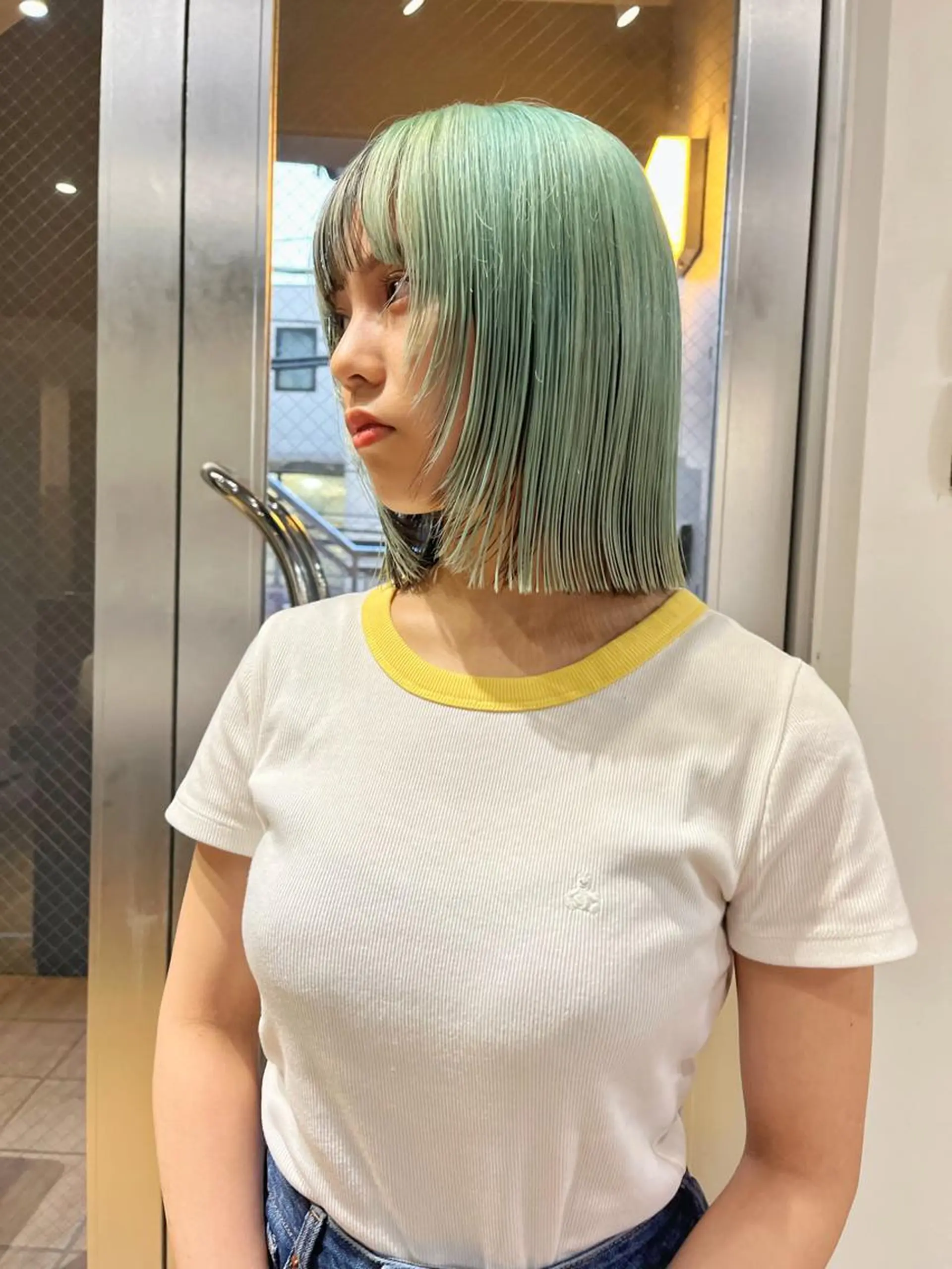 ショート アッシュ ミルクティーブラウン ピンクブラウン レイヤーカット カット ヘアカラー ハイトーンNo.1✨ パーマ✨イマイタツヤのヘアスタイル