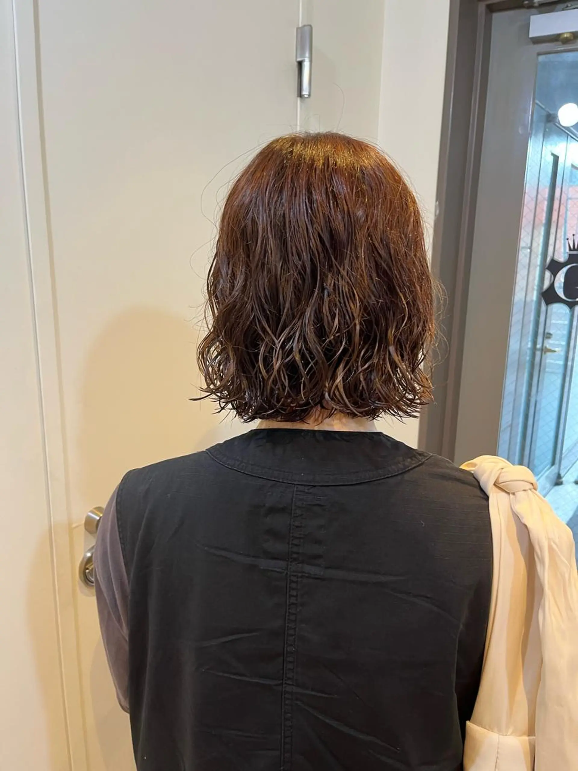 ミディアム カラー パーマ ミディアムパーマ カット ヘアカラー パーマ KOKI/ ボブ/ パーマ/透明感カラーのヘアスタイル