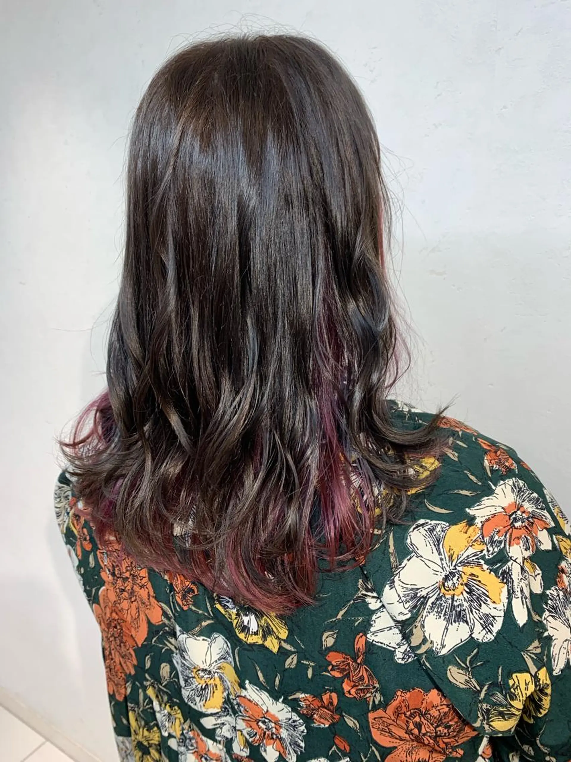 ロング 透明感ハイライト◎ 伊藤夏海のヘアスタイル