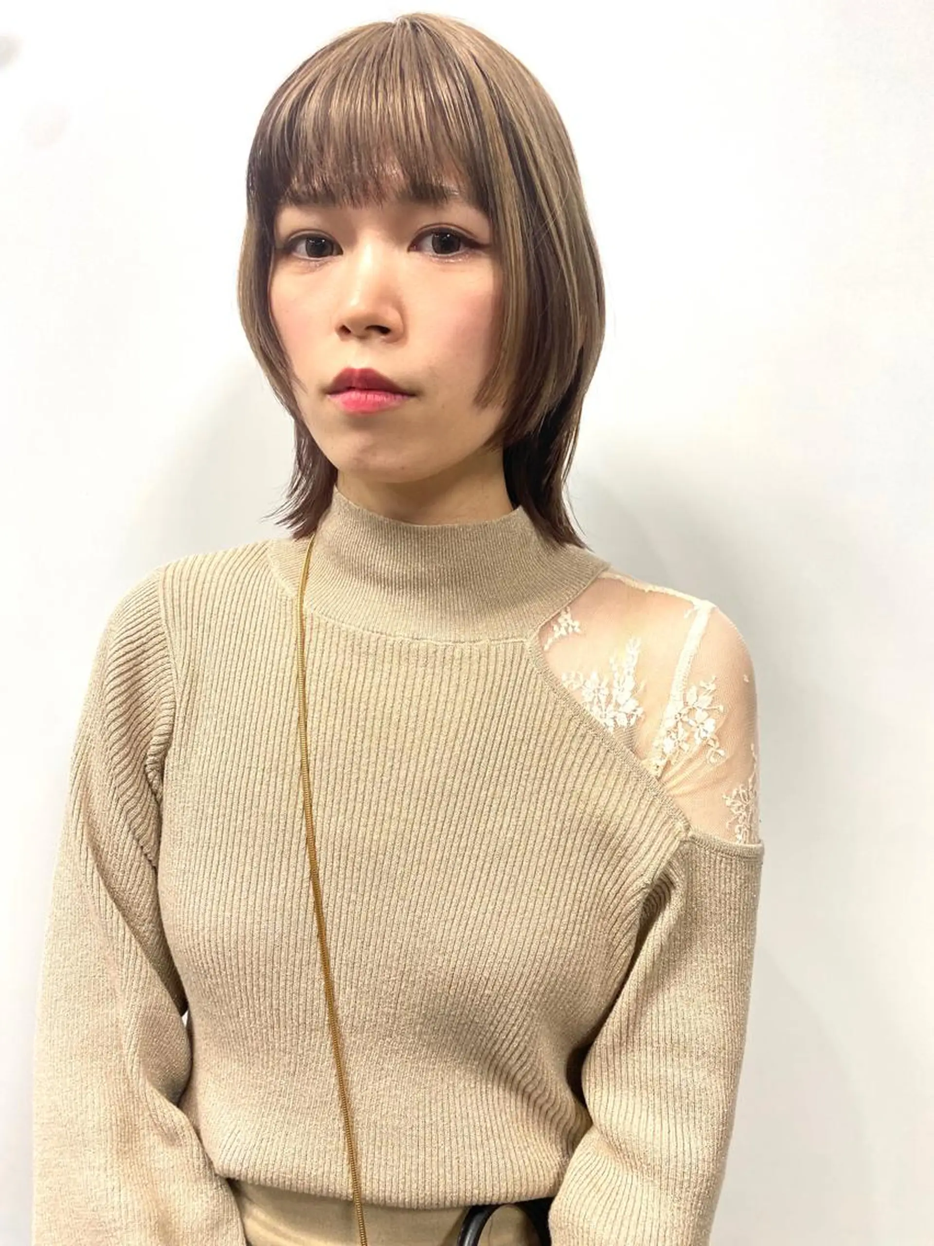 ミディアム カラー ミストバング 透明感カラー デザインカラー イヤリングカラー  フェイスフレーミング nambu-GARDEN所属・上田 昂雅のヘアスタイル