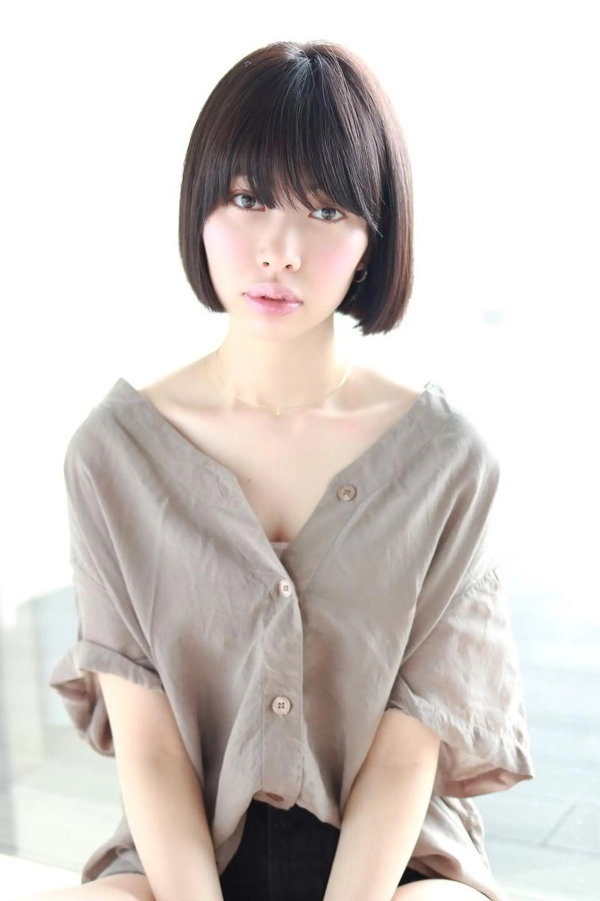 ミディアム 宮内 真乃のヘアスタイル