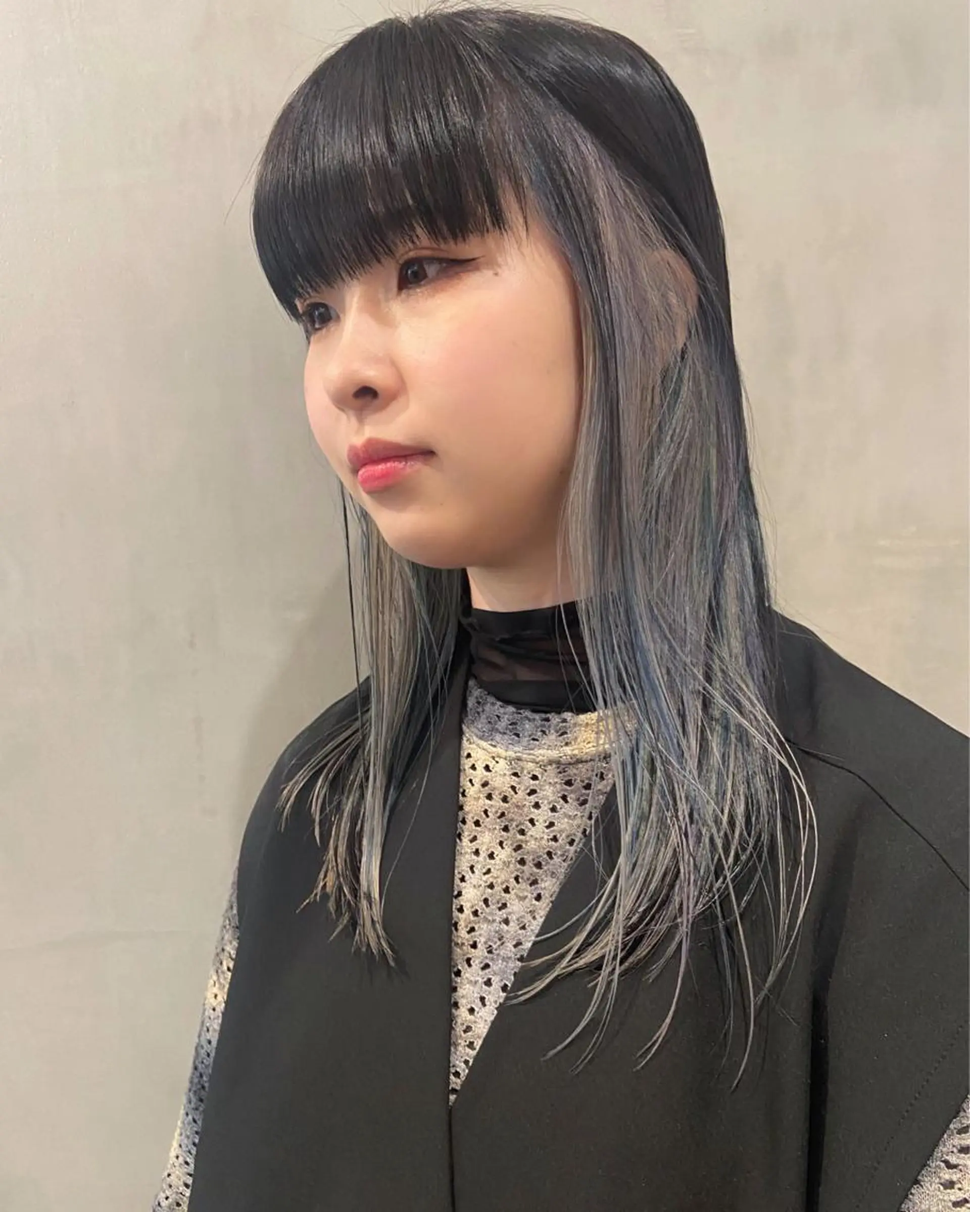 セミロング カラー ブルーカラー パープルカラー シルバー ヘアカラー トリートメント 無加工で盛れる🎀 オタク特化🎀ゆうなのヘアスタイル