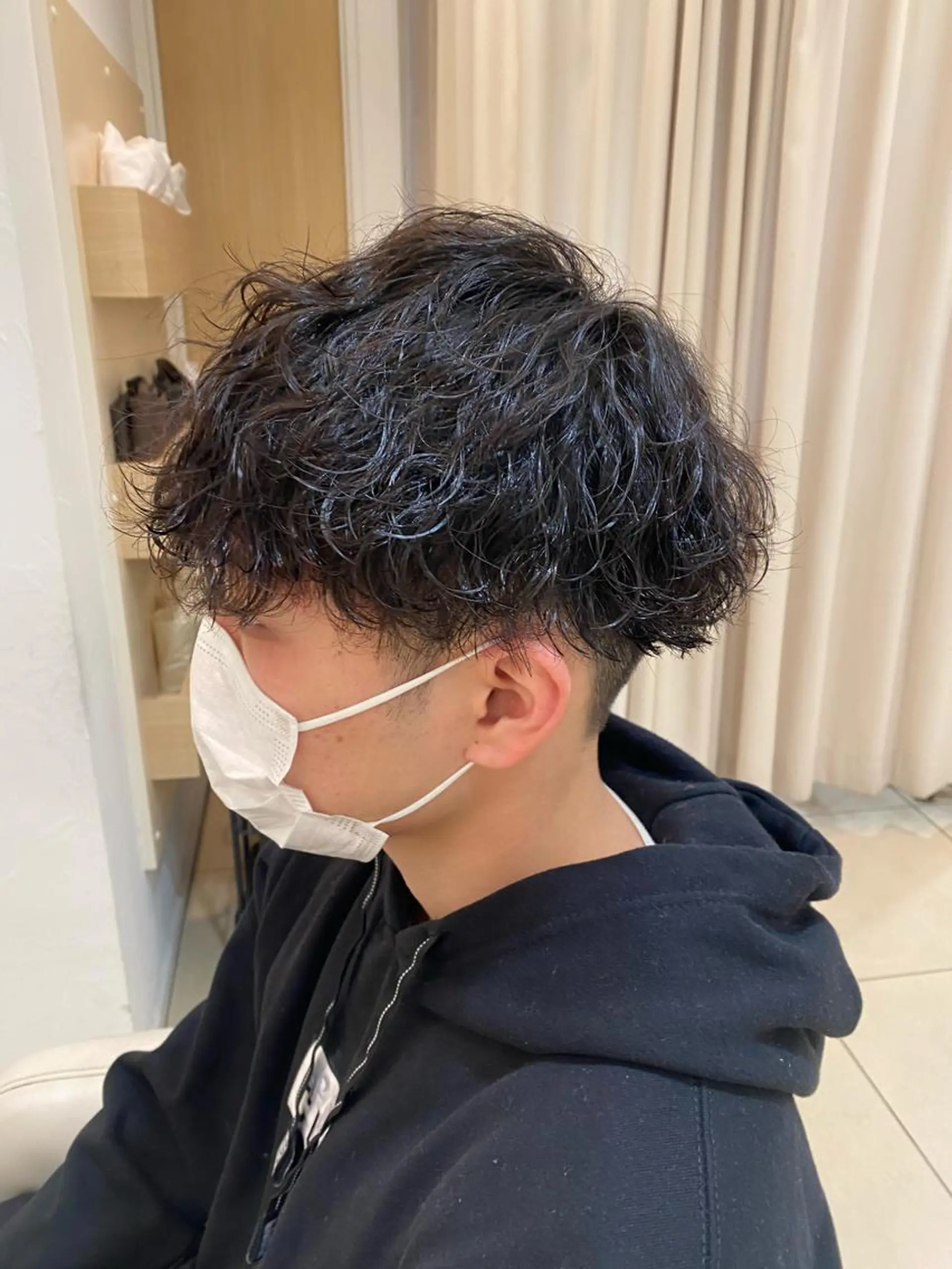 ショート パーマ メンズ カット パーマ メンズ特化型美容師 栗山勇人のヘアスタイル