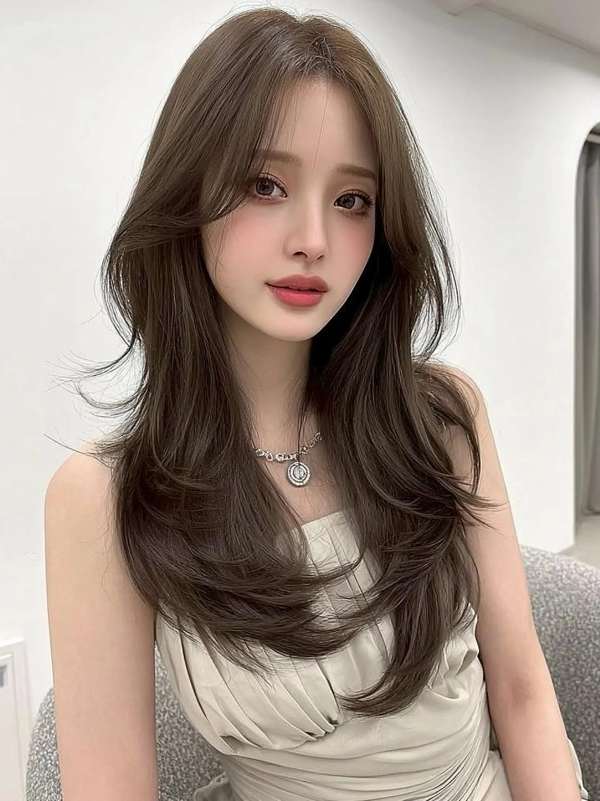 セミロング 韓国風ヘア レイヤーカット カット ヘアカラー トリートメント KANA/天王寺 🎀🫧のマツエク・マツパデザイン