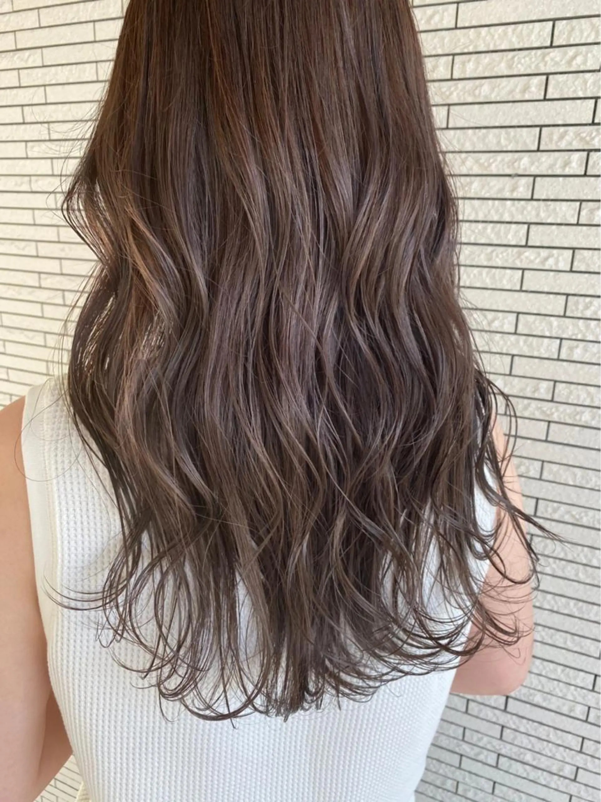 セミロング カラー ヘアアレンジ 透明感カラー グレージュ パープルカラー パープルグレージュ マエダ リョウのヘアスタイル
