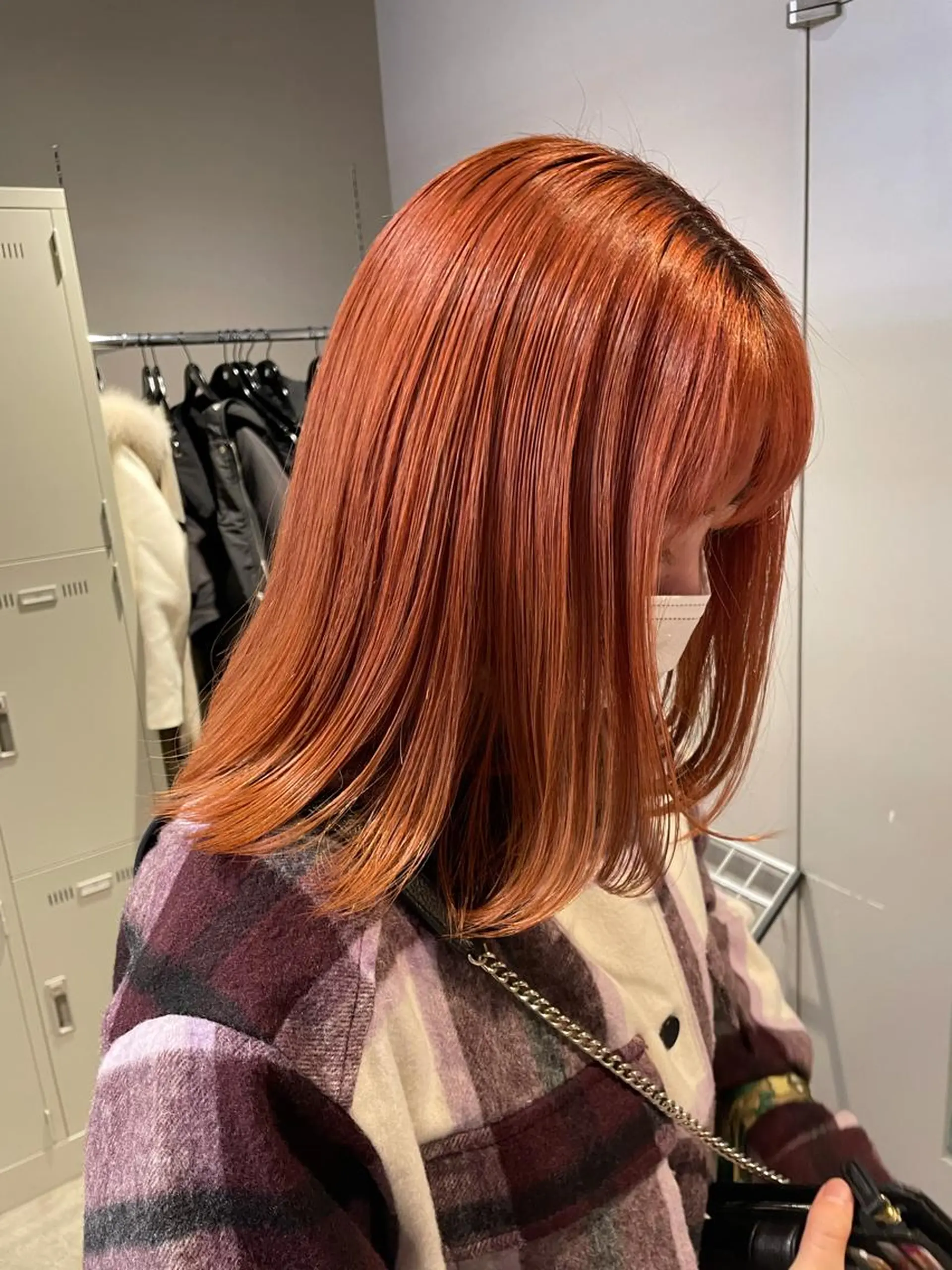 セミロング カラー 韓国レイヤー ハッシュカットのヘアスタイル