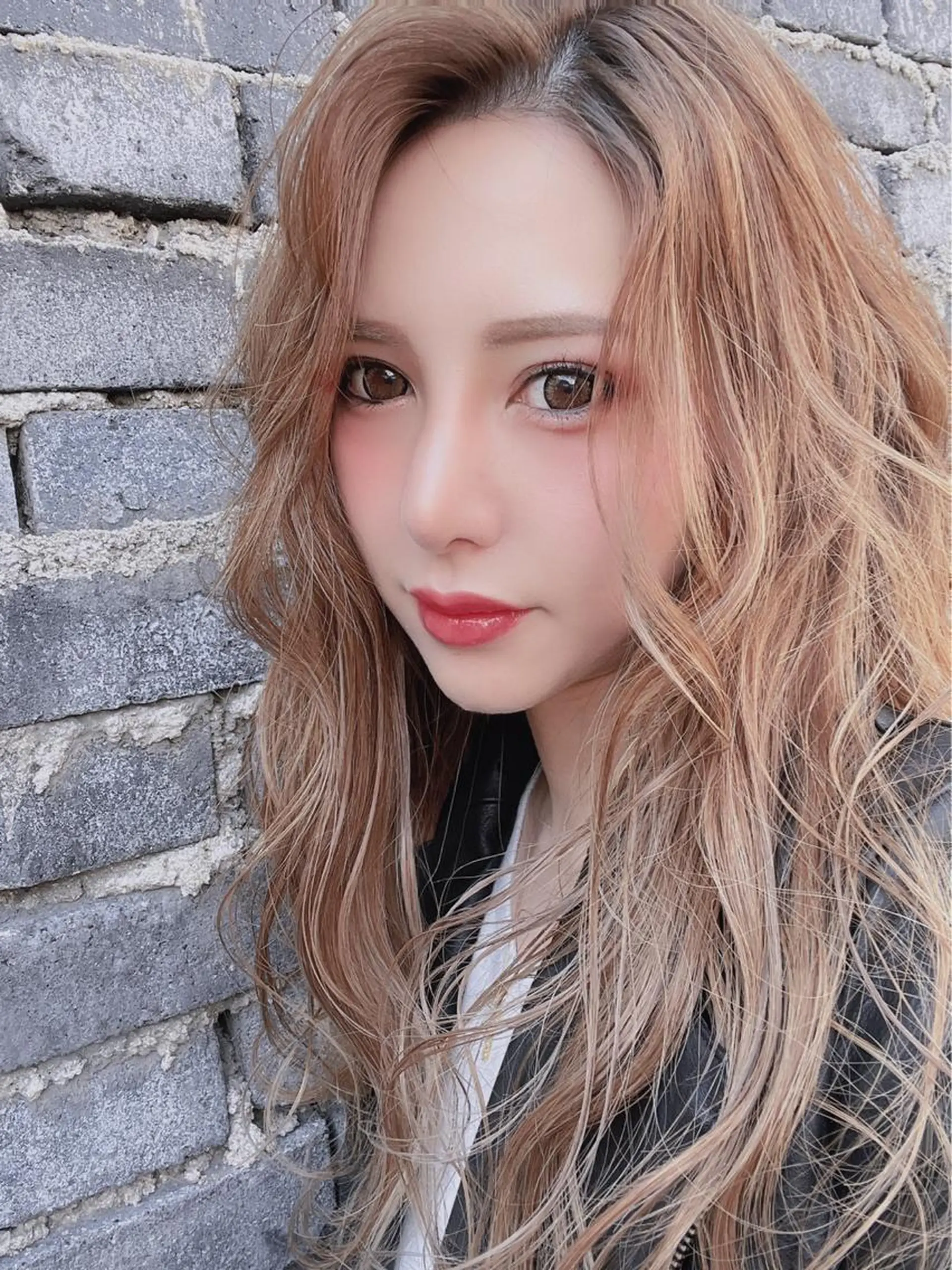ロング カラー ハイトーンカラー カット ヘアカラー トリートメント 山崎 雄太のヘアスタイル