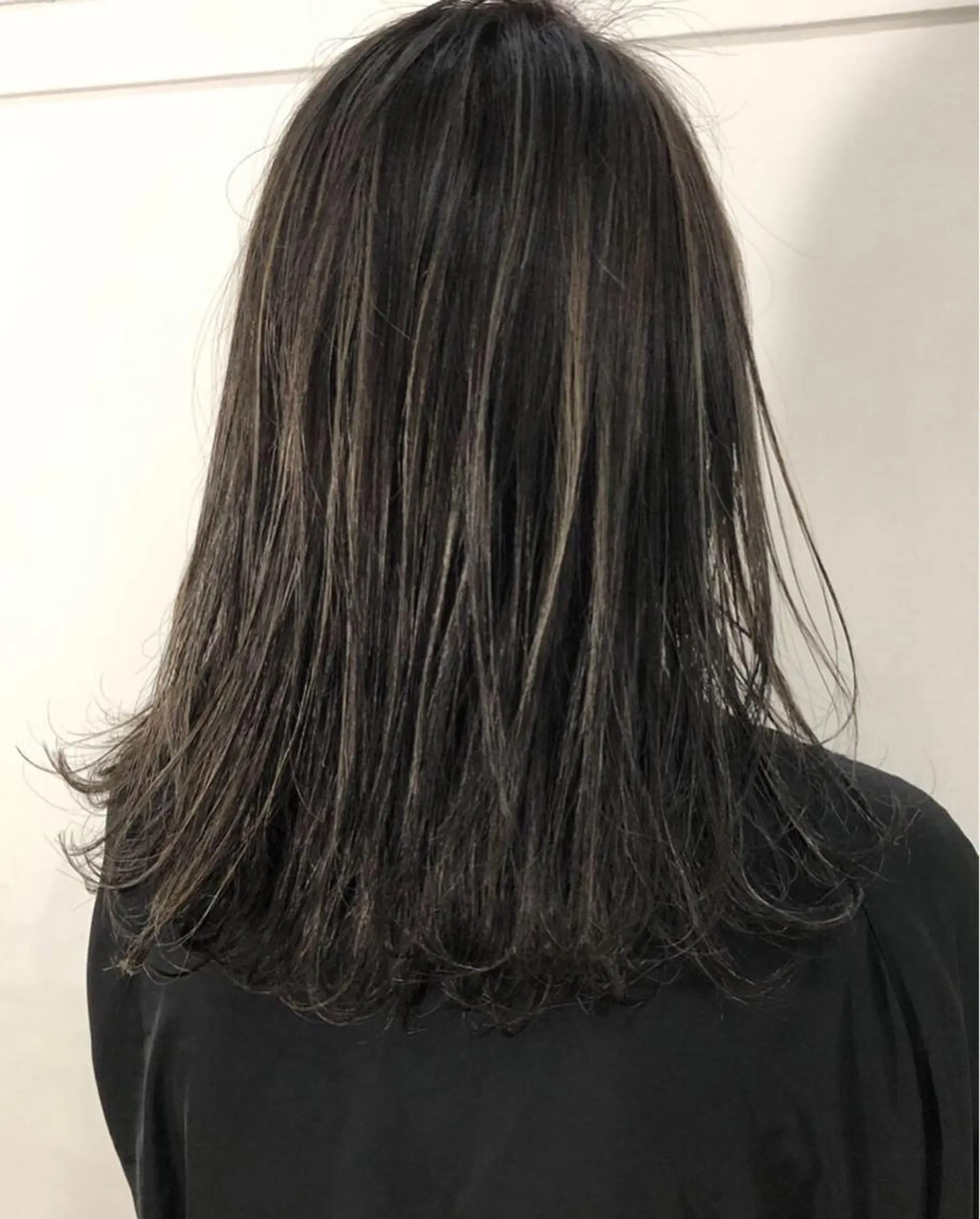 ミディアム カラー 透明感カラー ハイライトカラー ハイライト Tao所属・藤川 大智のヘアスタイル