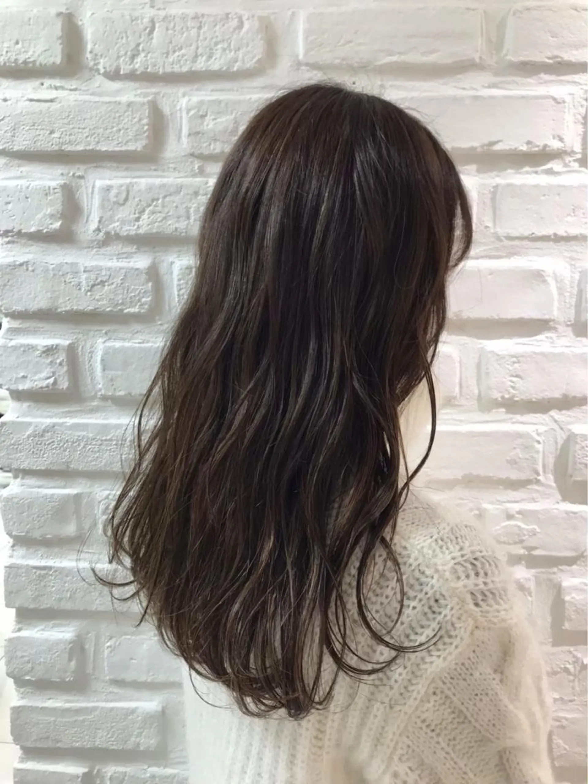 ロング カラー ベージュカラー ハイライトカラー ハイライト カット ヘアカラー トリートメント 暖色カラー🌹 中山由梨のヘアスタイル