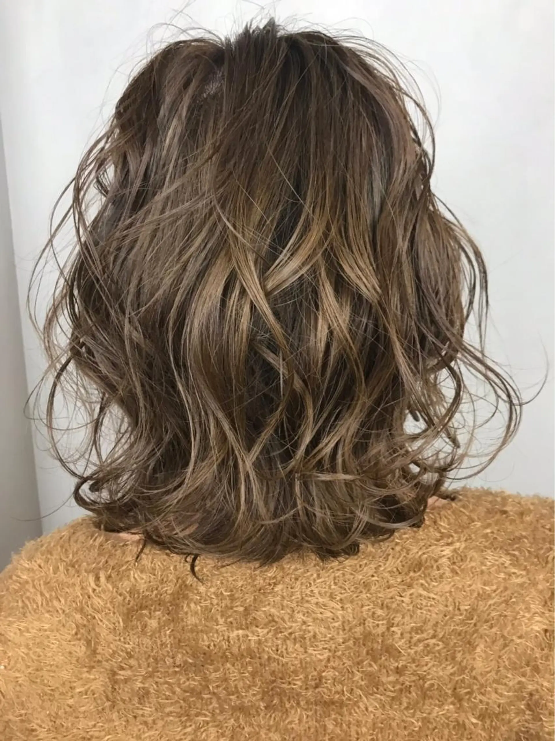 ミディアム カラー カット ヘアカラー L’atelier BROCANTE (ラトリエ ブロカント)所属・BROCANTE立川 karasawa.nのヘアスタイル