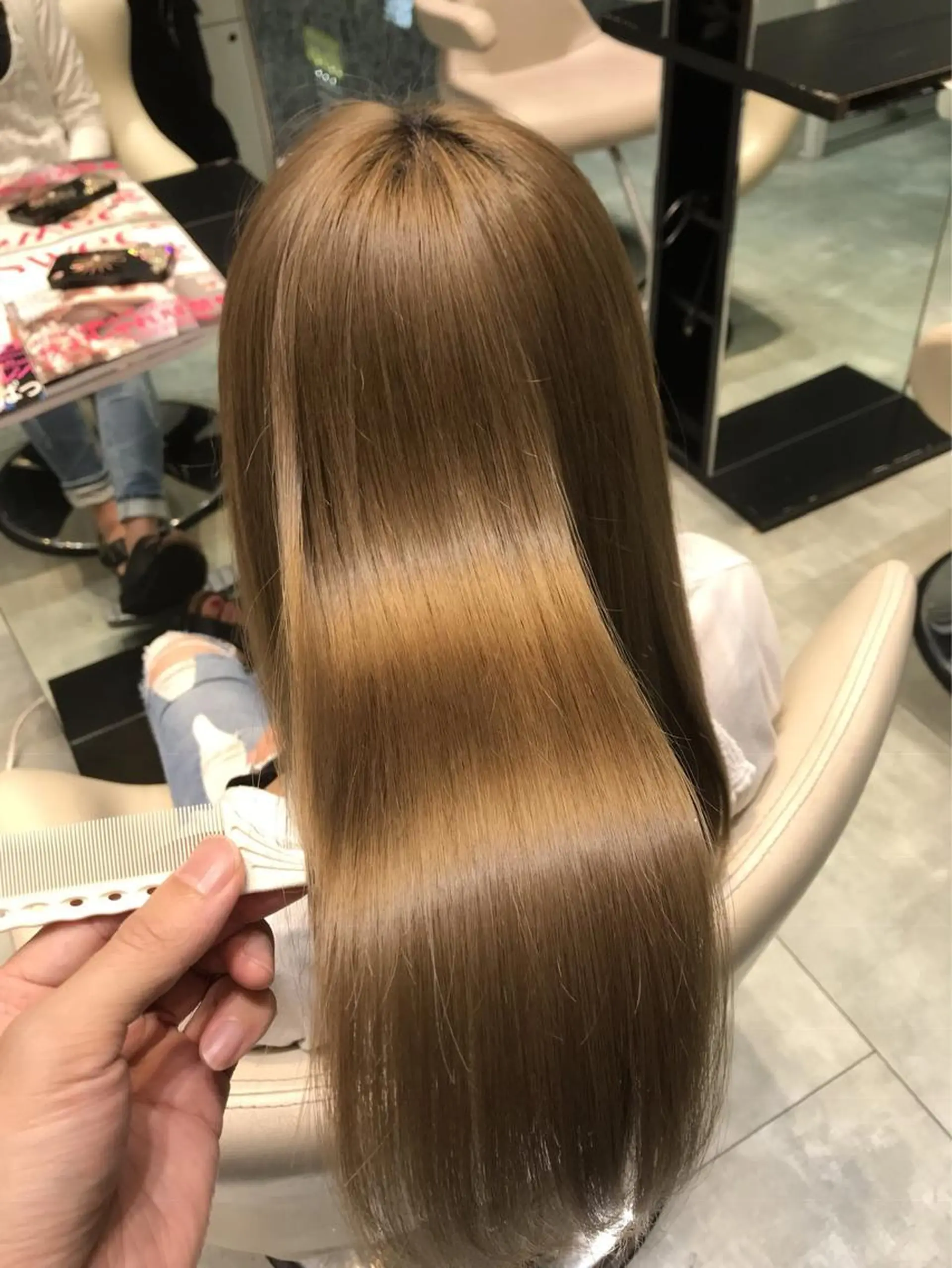 ロング 🍀ケアブリーチ カラー🍀坂井のヘアスタイル