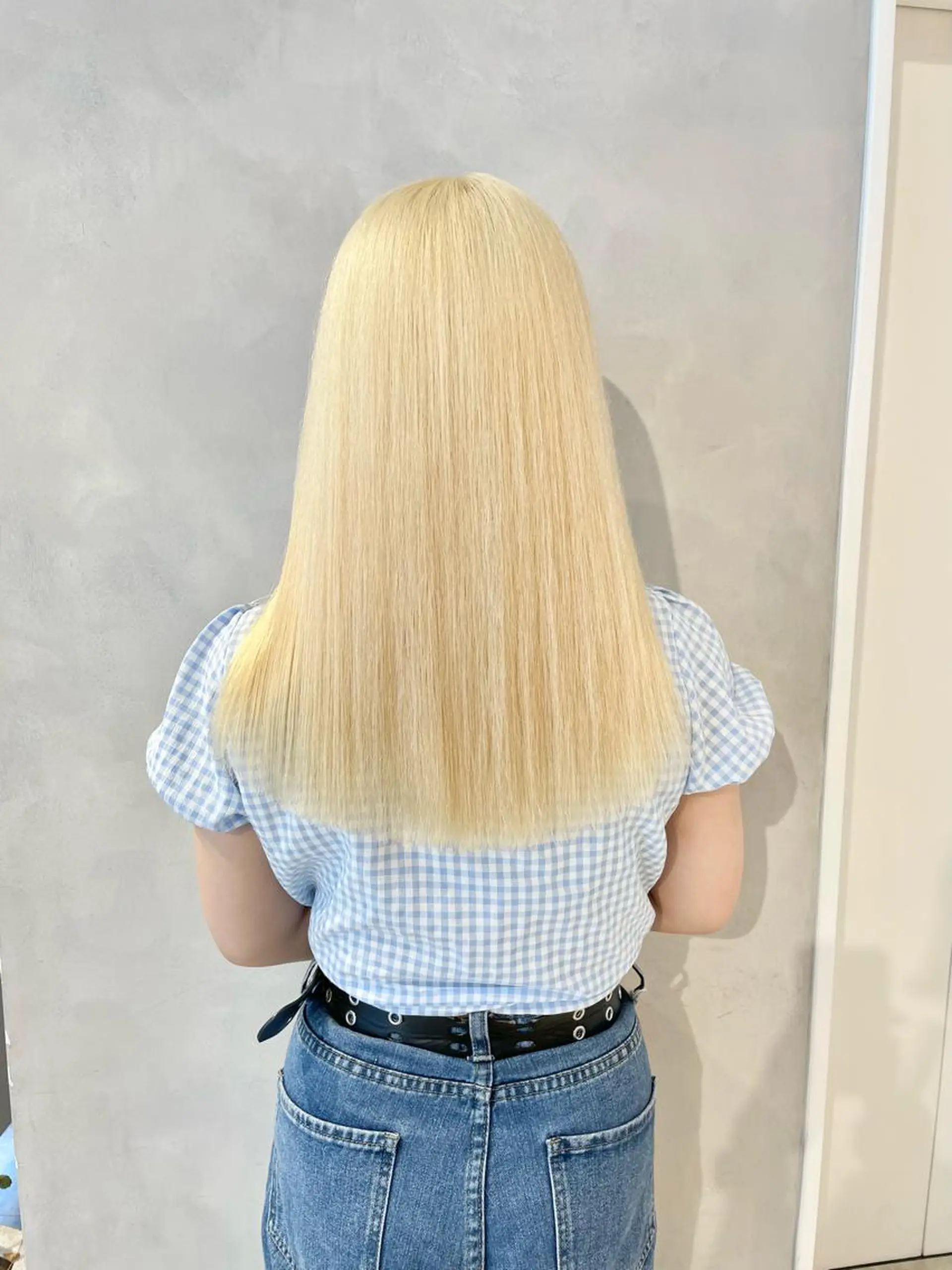 ロング カラー ブロンド ホワイトブロンド ヘアカラー トリートメント ヘアセット meme原宿所属・ブロンド・ハイトーン ／遠藤将太のヘアスタイル