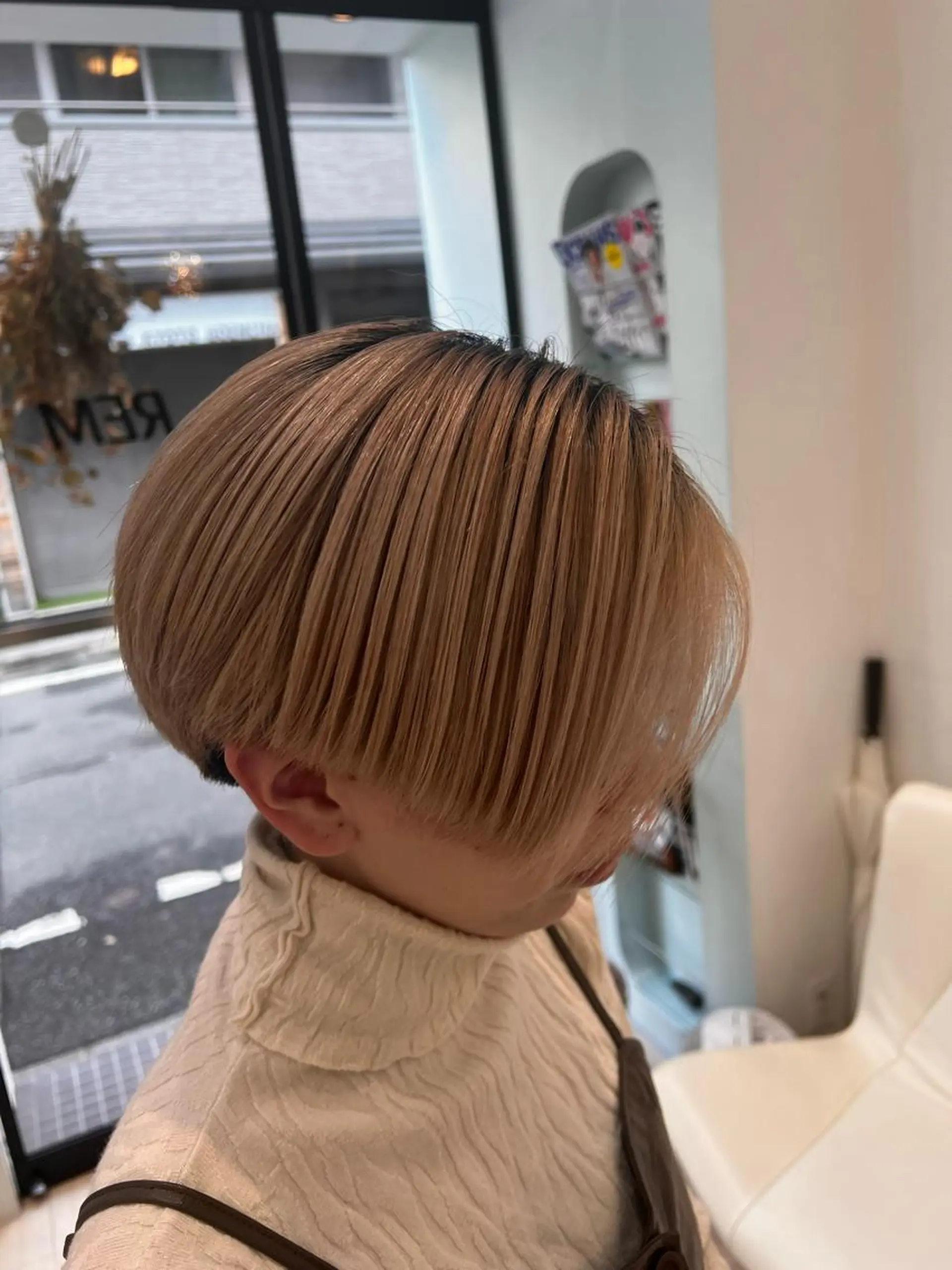 ショート カラー パーマ ヘアアレンジ メンズ キッズ ネイル マツエク・マツパ アイブロウ ベージュカラー 眉カラー ヘアカラー 堀井 凌平のヘアスタイル