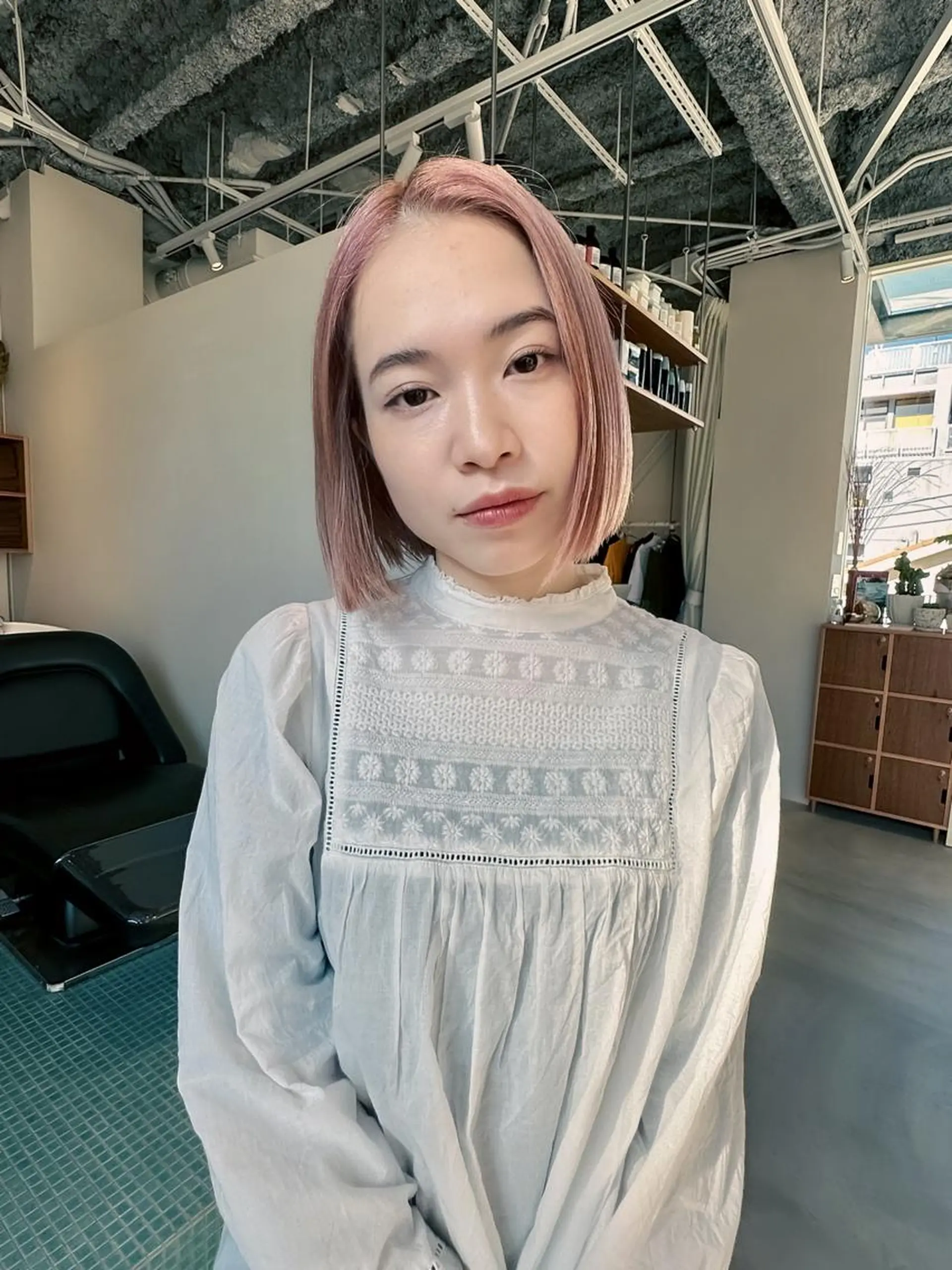 ミディアム カット ヘアカラー トリートメント yelm (official)のヘアスタイル