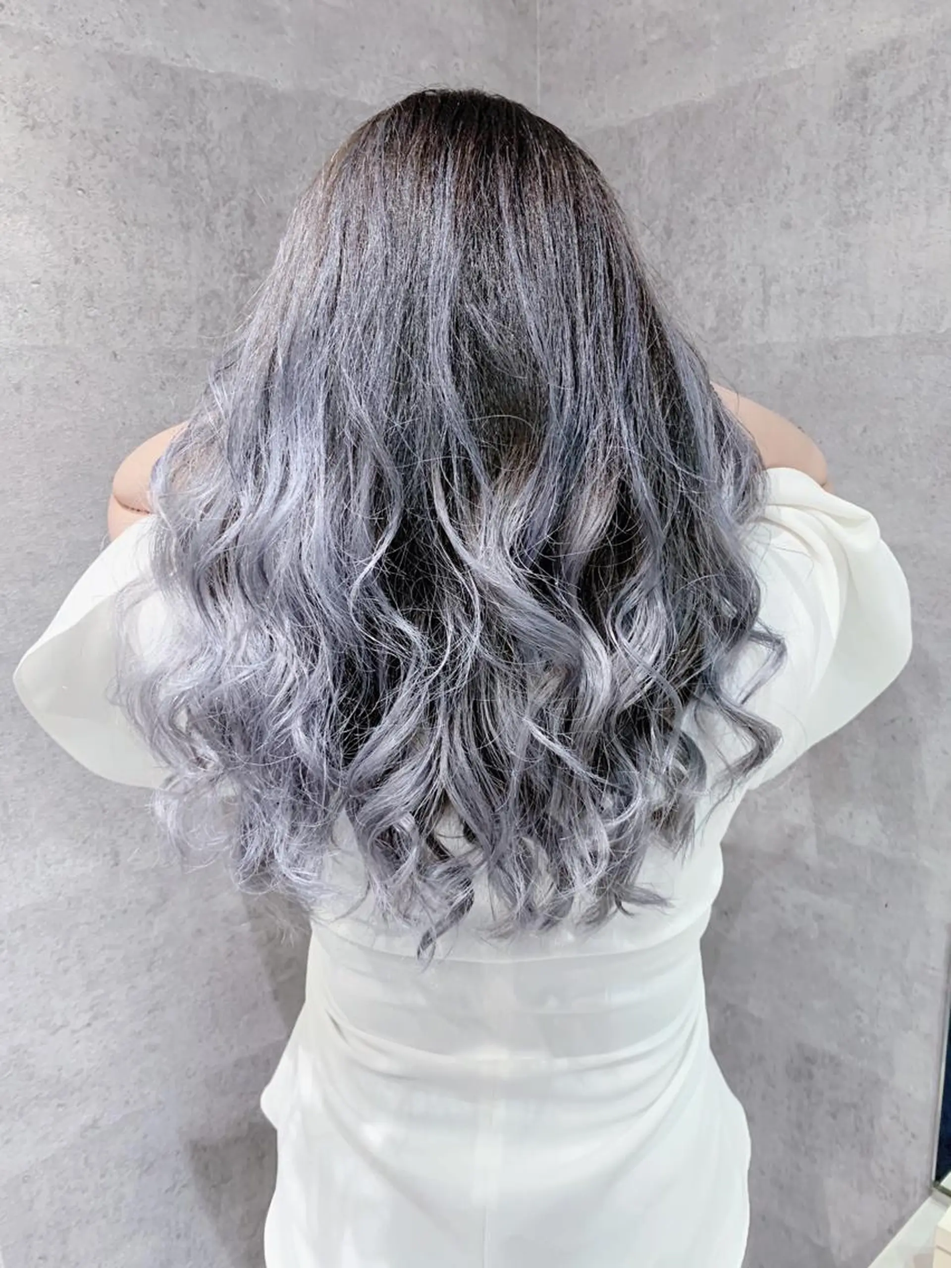 ロング カラー ブリーチ _WHITE 天神店 YUMEKA🐻のヘアスタイル