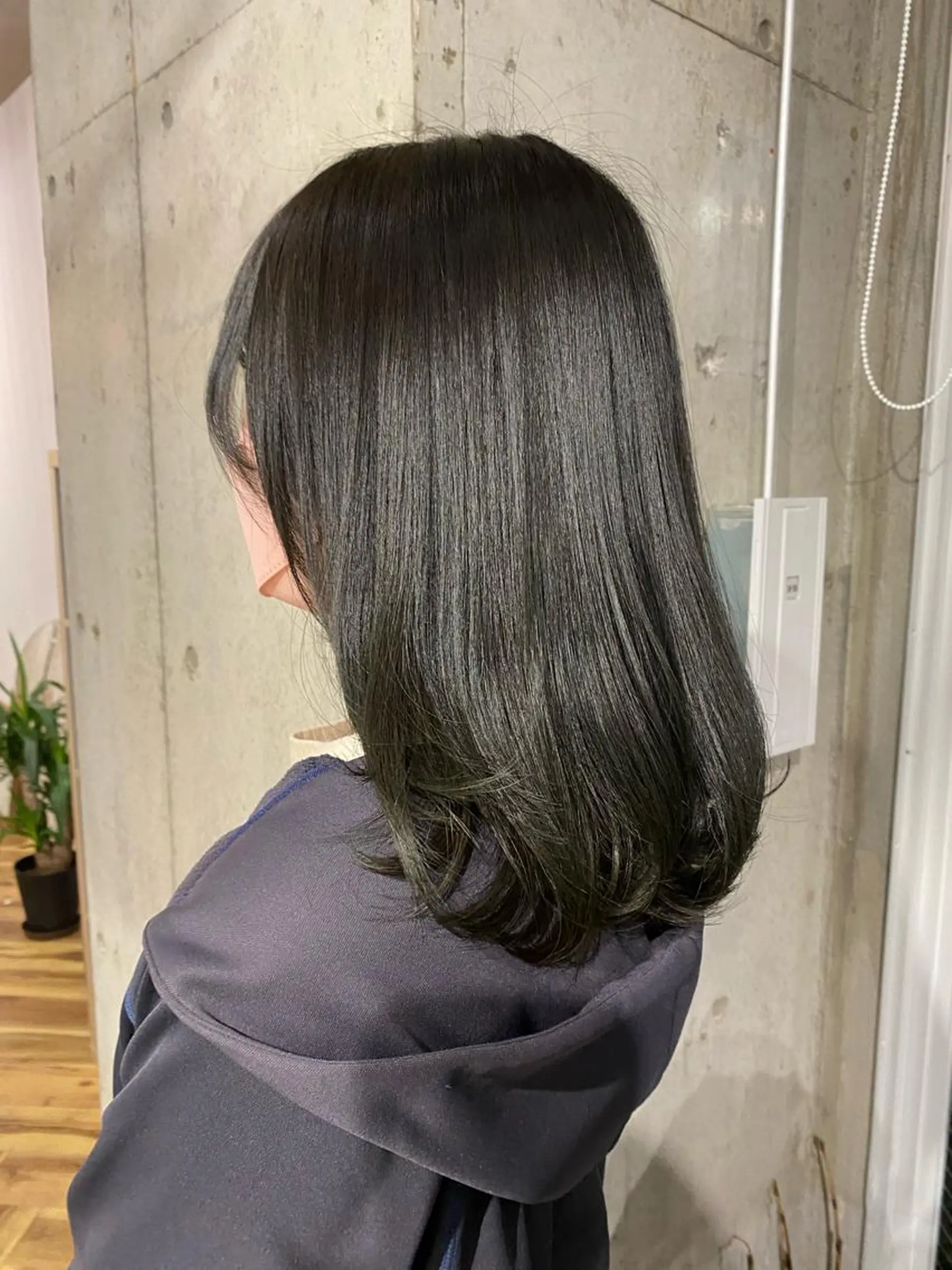 セミロング カラー 黒髪 ブルーカラー ブルーブラック ヘアカラー Ayaka🩰🎀 ガーリー/暖色♡のヘアスタイル