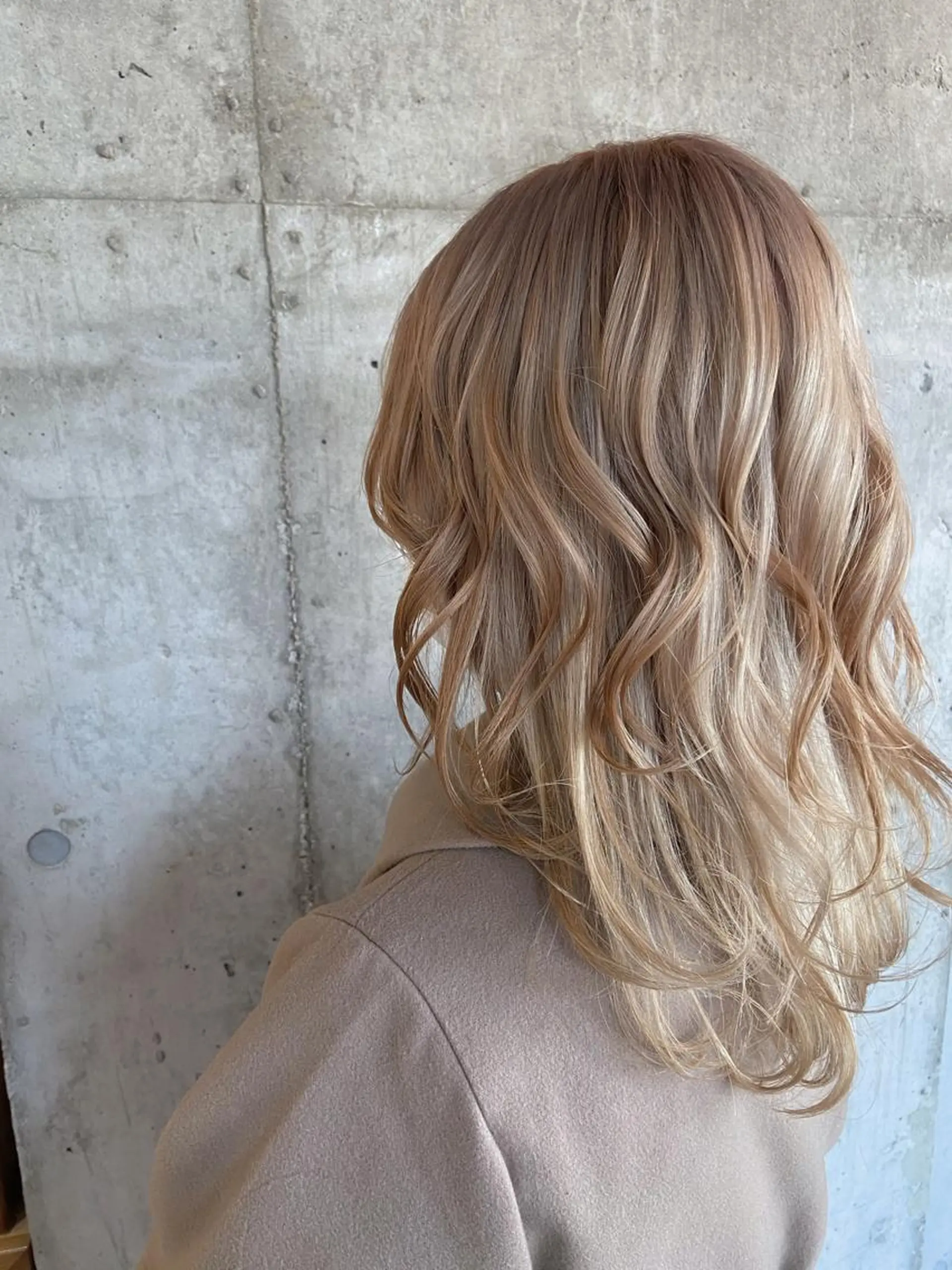 セミロング カラー ヘアアレンジ ❤️カラー得意 🧡松浦睦樹❤️のヘアスタイル