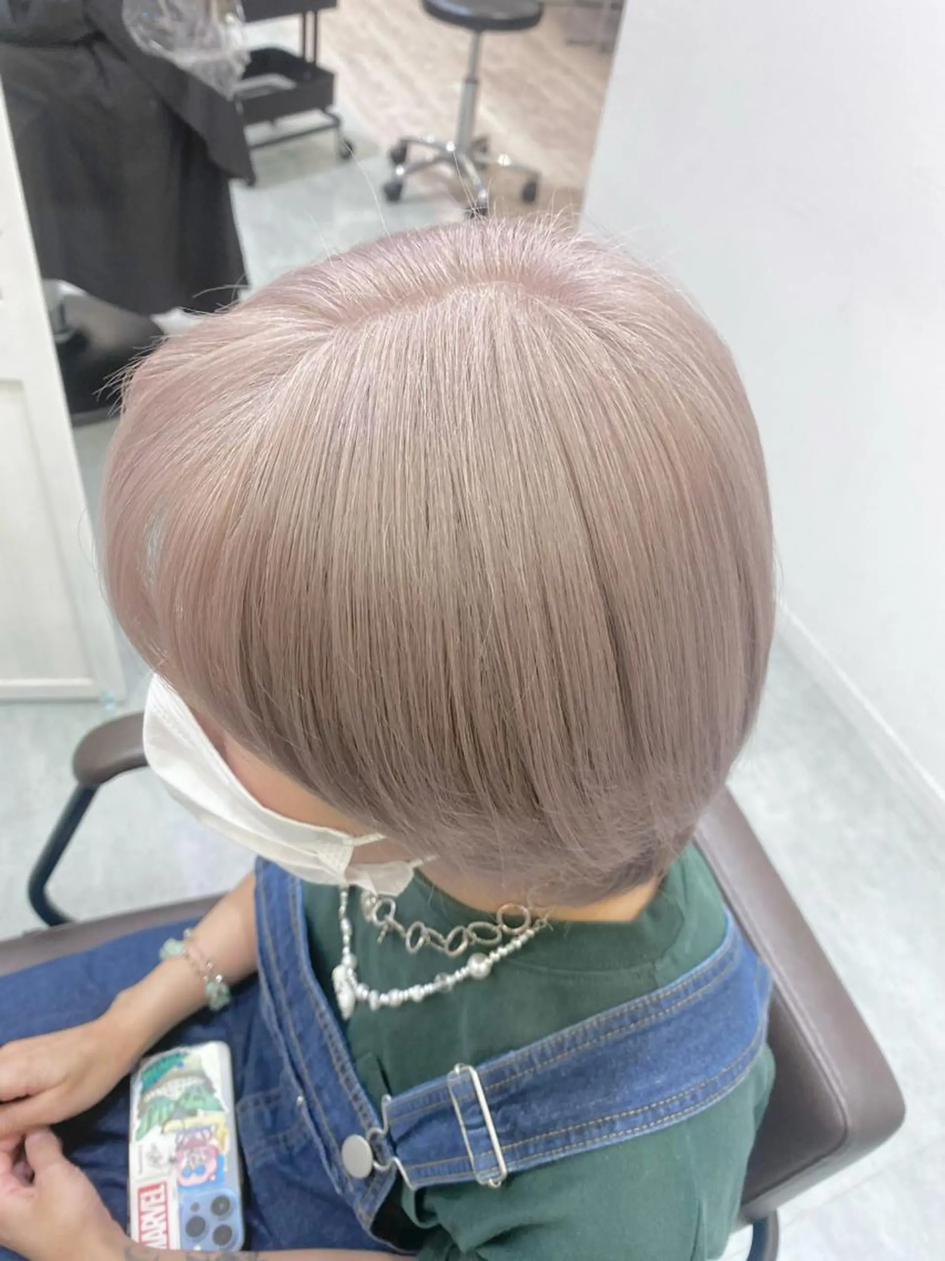 ショート カラー ベージュカラー ブリーチ ケアブリーチ 透明感カラー グレージュ ヘアカラー ハイトーン特化サロン 🍑momo🍑のヘアスタイル