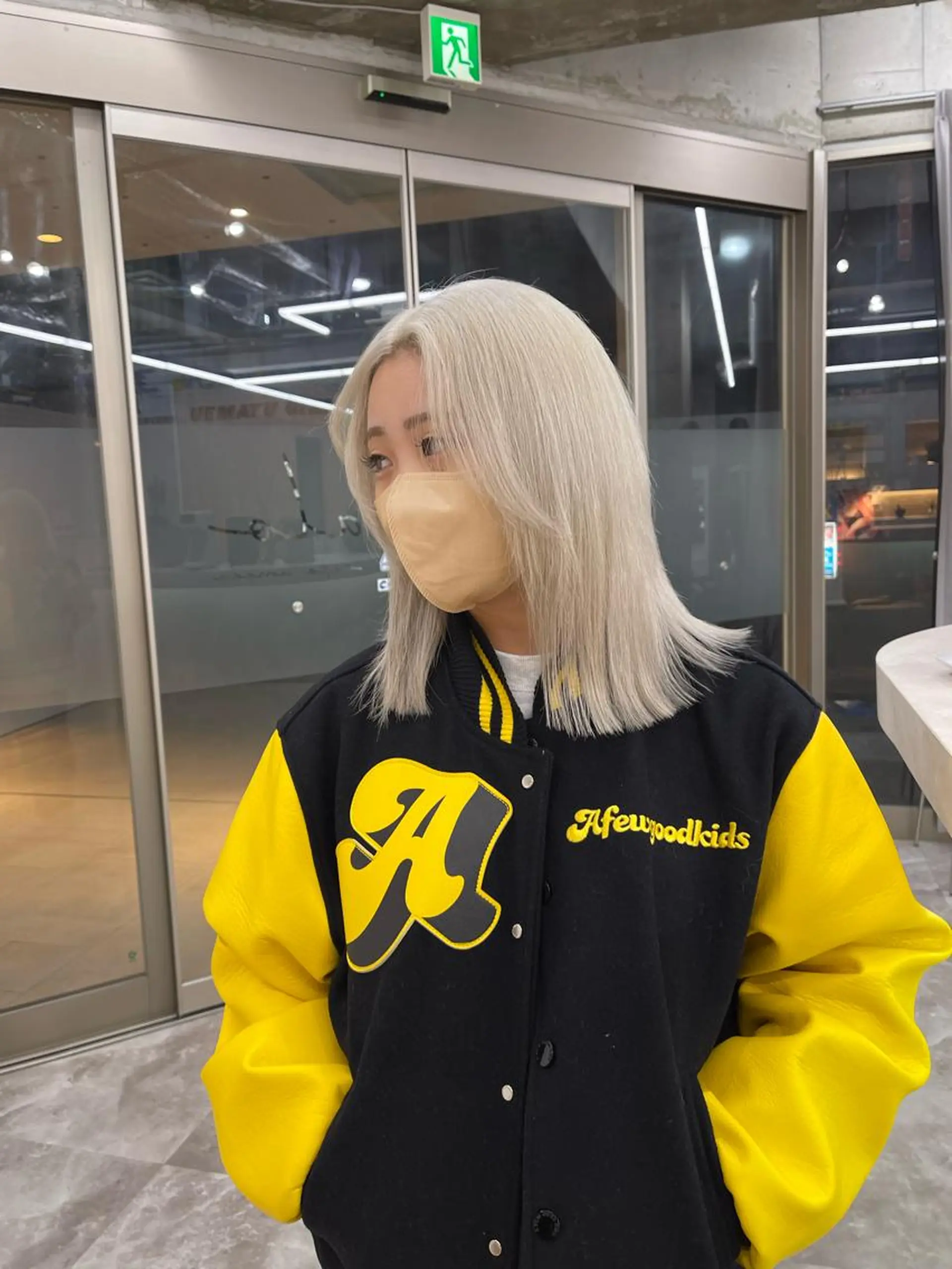 ミディアム ヘアカラー SALOWIN梅田茶屋町North店所属・福山 晴香のヘアスタイル