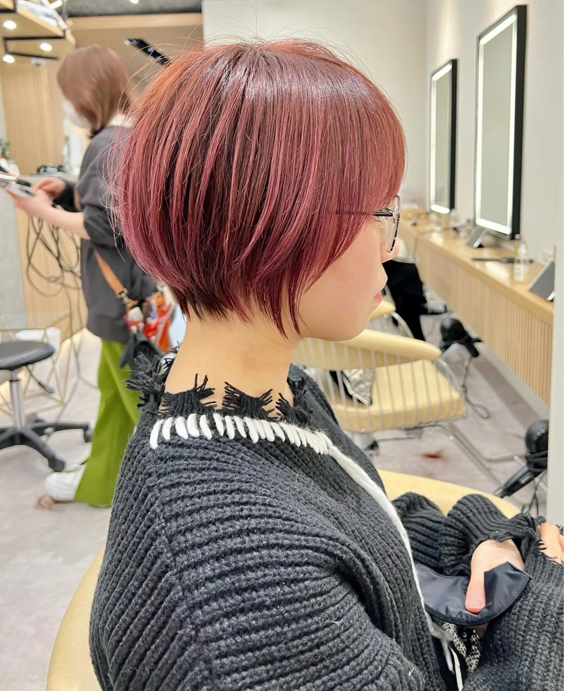 ショート カラー ピンクカラー ショートヘア Lond profil 浦和所属・【韓国・ショー ト・パーマ】店長海気のヘアスタイル