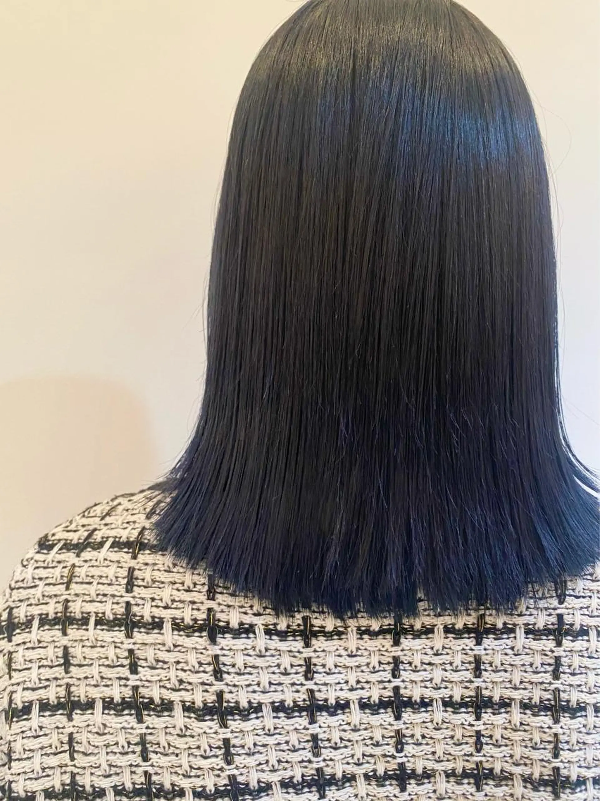 ミディアム カラー ネイビーカラー Tomoka🐶🌟 似合わせカット✂︎のヘアスタイル