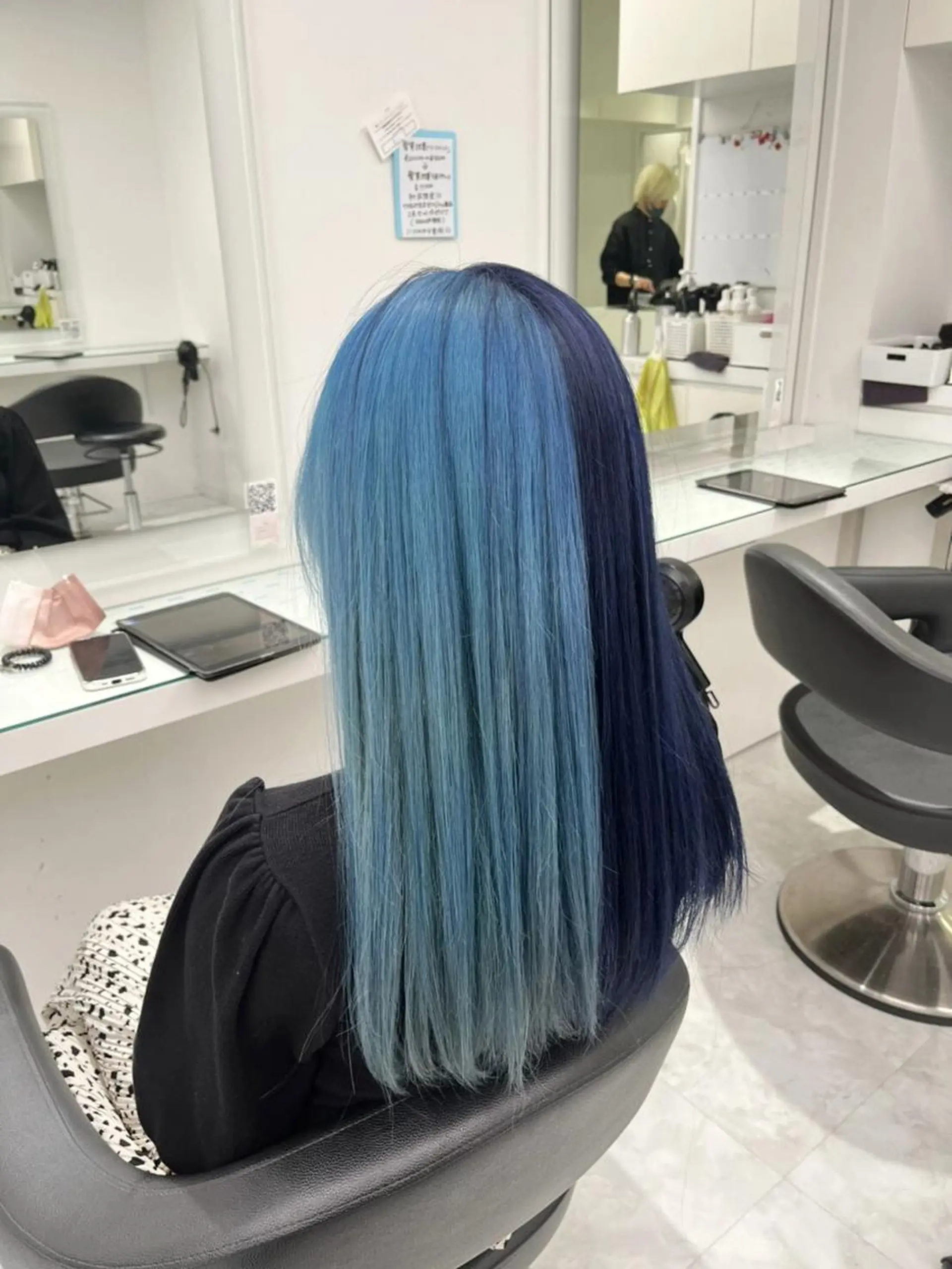 カラー セミロング 似合わせハイトーン♡ みつきのヘアスタイル