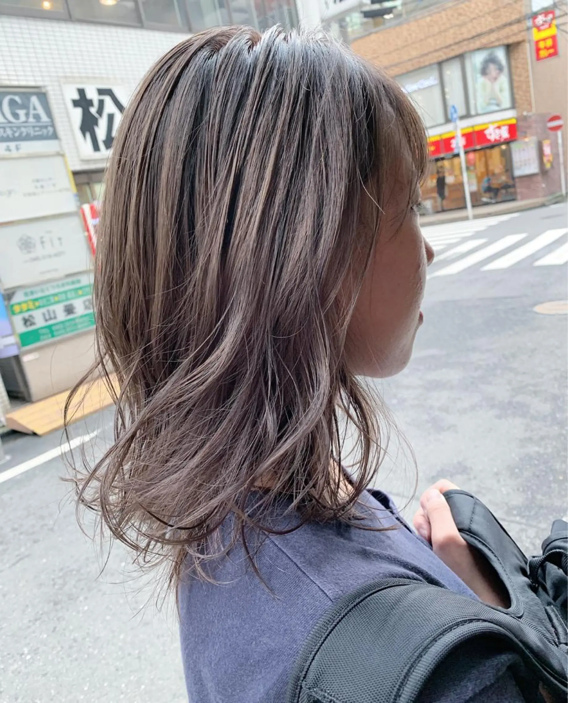ミディアム ハイライト 韓国ヘア🇰🇷/ レイヤーカット✂︎のヘアスタイル